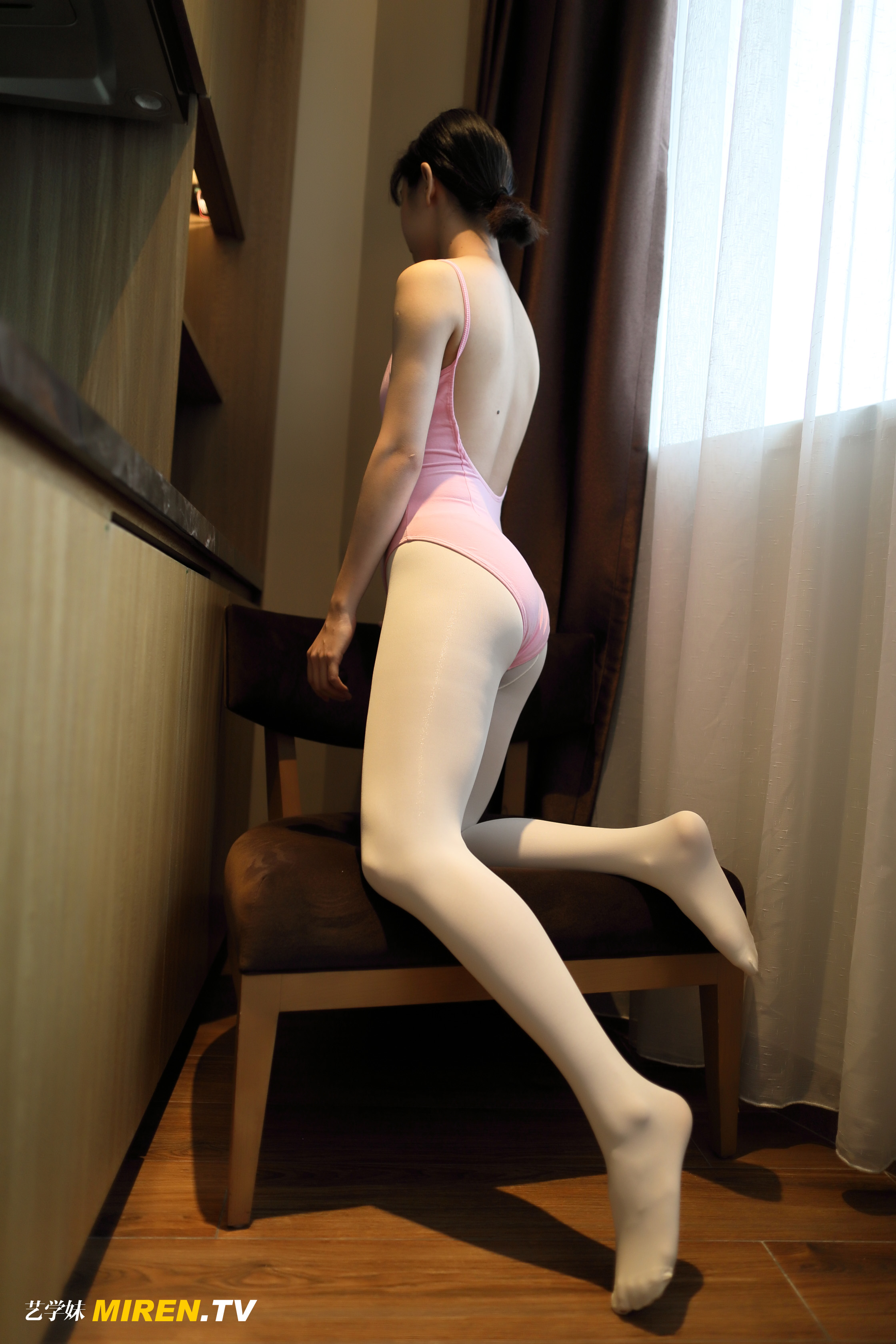 ROSI艺学妹 2019.10.05 NO.0036[43+1P29M]_第1集