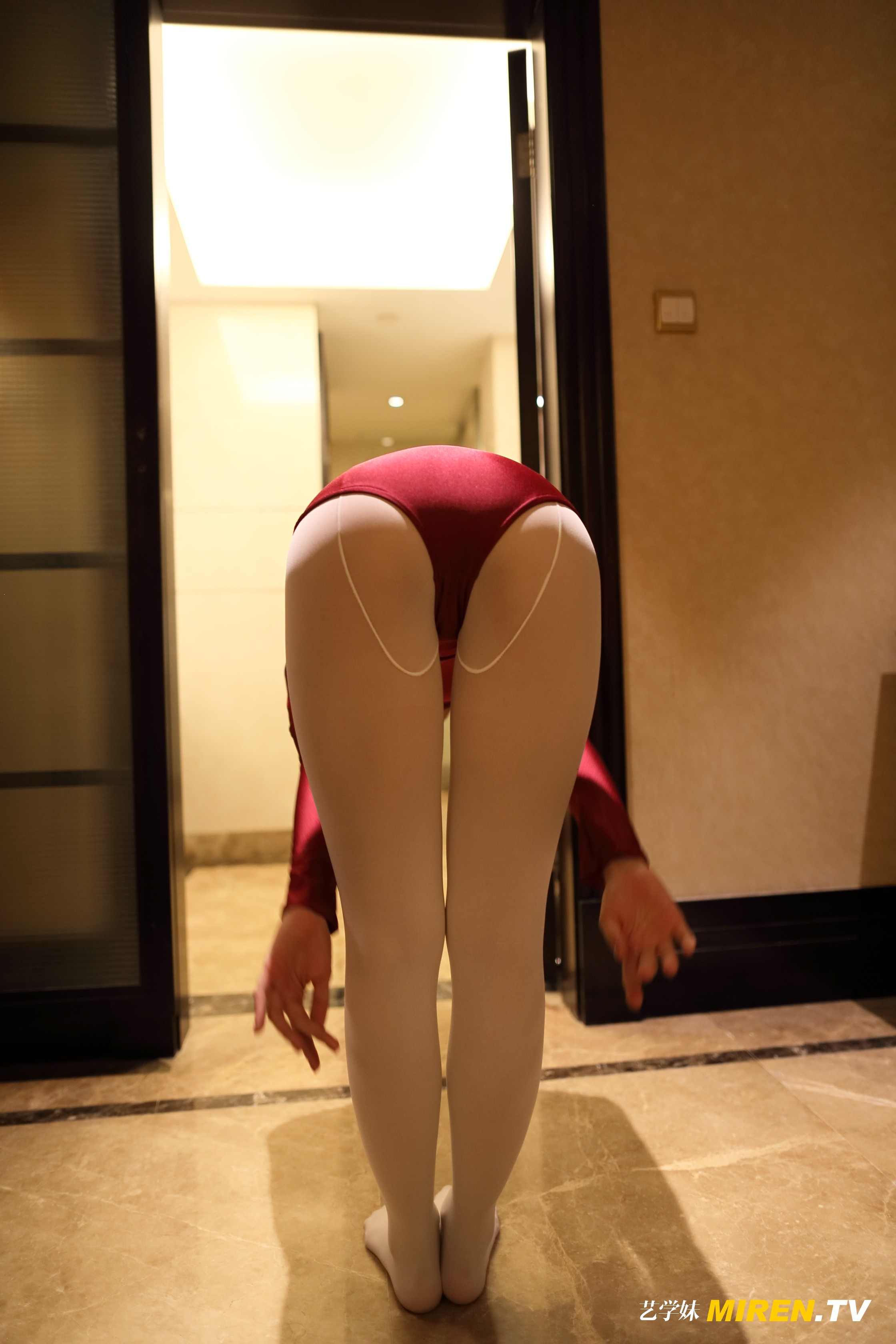 ROSI艺学妹 2020.01.28 NO.0060 [61P45MB]_第3集