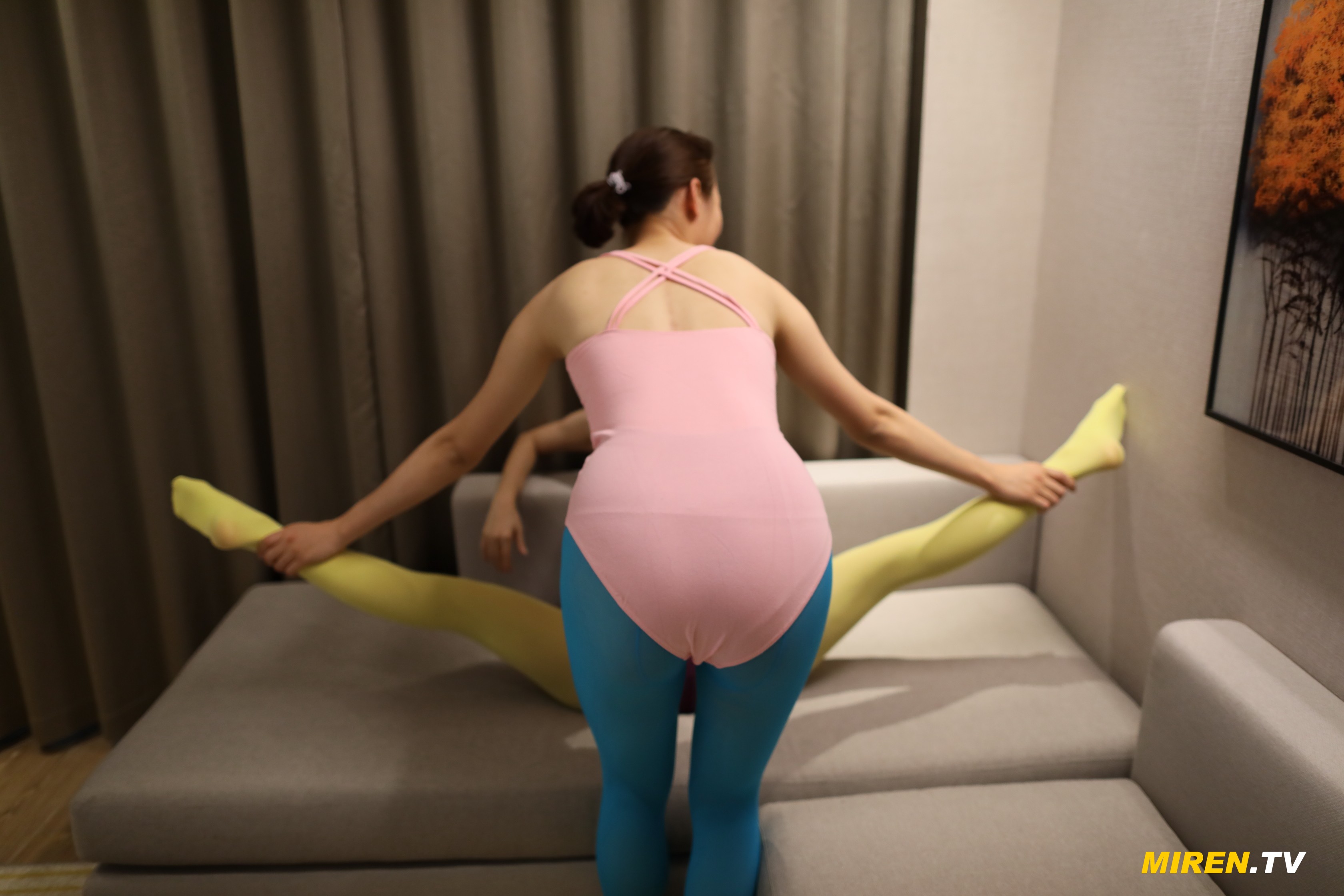 ROSI艺学妹 2020.03.03 NO.0086[79+1P／67.4MB]_第2集