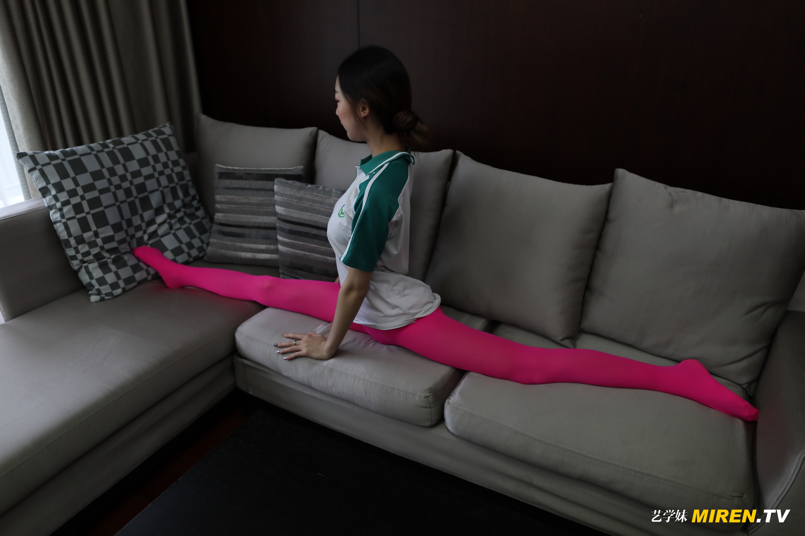 ROSI艺学妹 2020.03.04 NO.0087[66+1P／47.7MB]_第1集