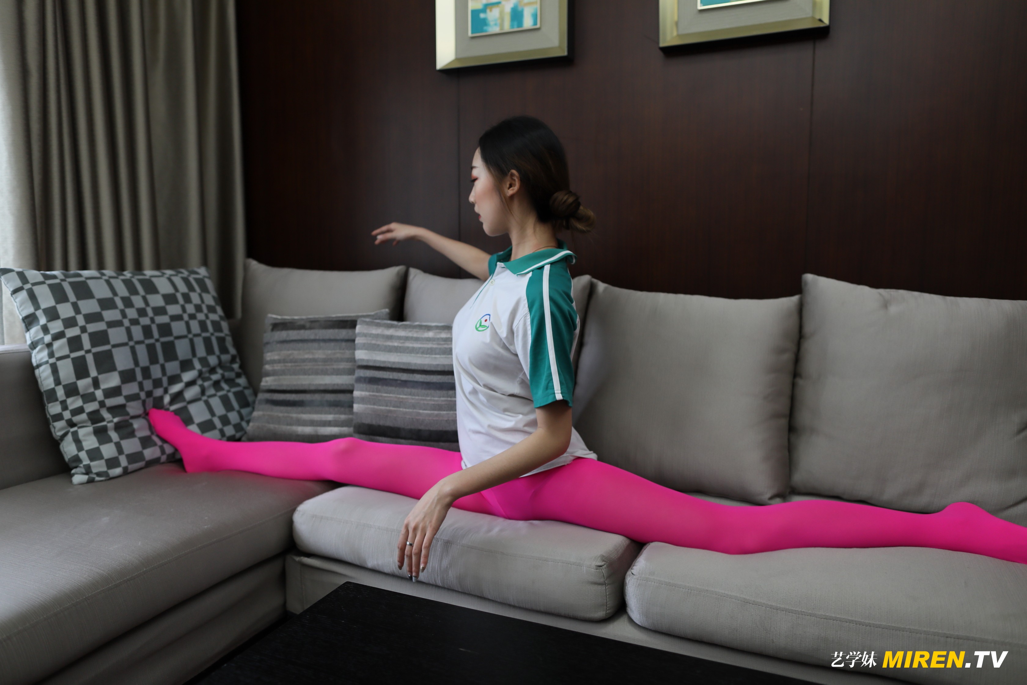 ROSI艺学妹 2020.03.04 NO.0087[66+1P／47.7MB]_第1集