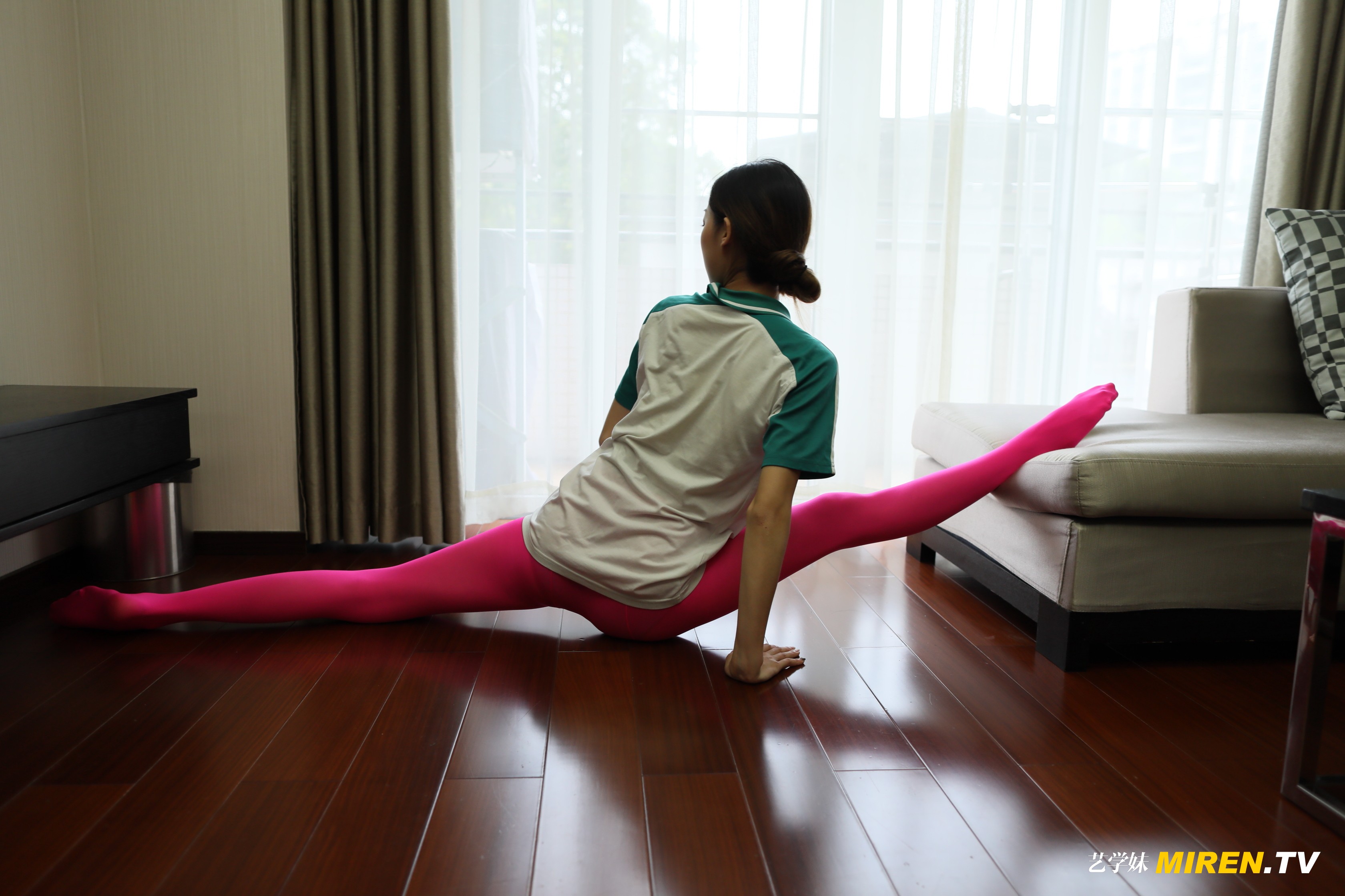 ROSI艺学妹 2020.03.04 NO.0087[66+1P／47.7MB]_第3集