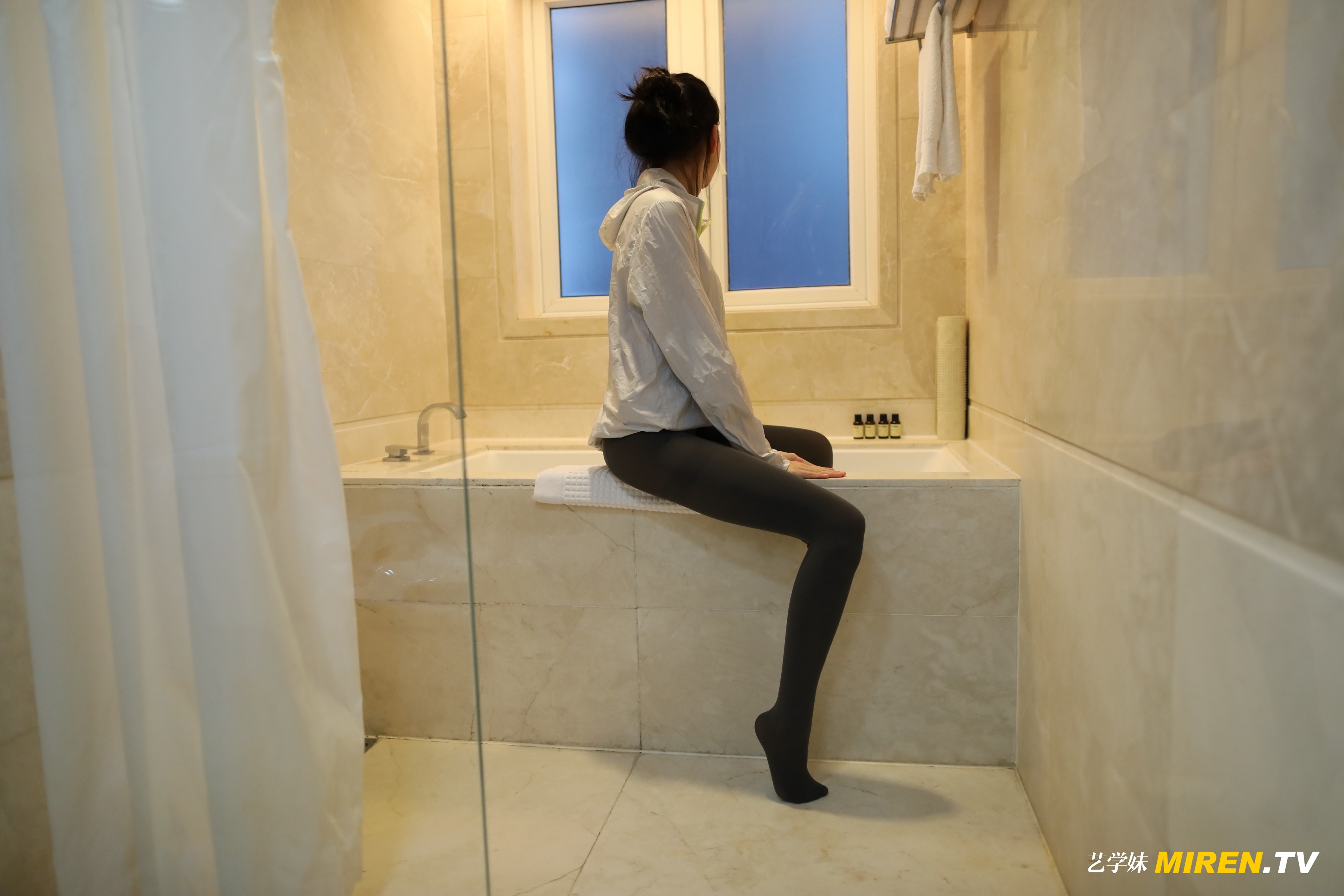 ROSI艺学妹 2020.03.08 NO.0091[72+1P／44MB]_第2集