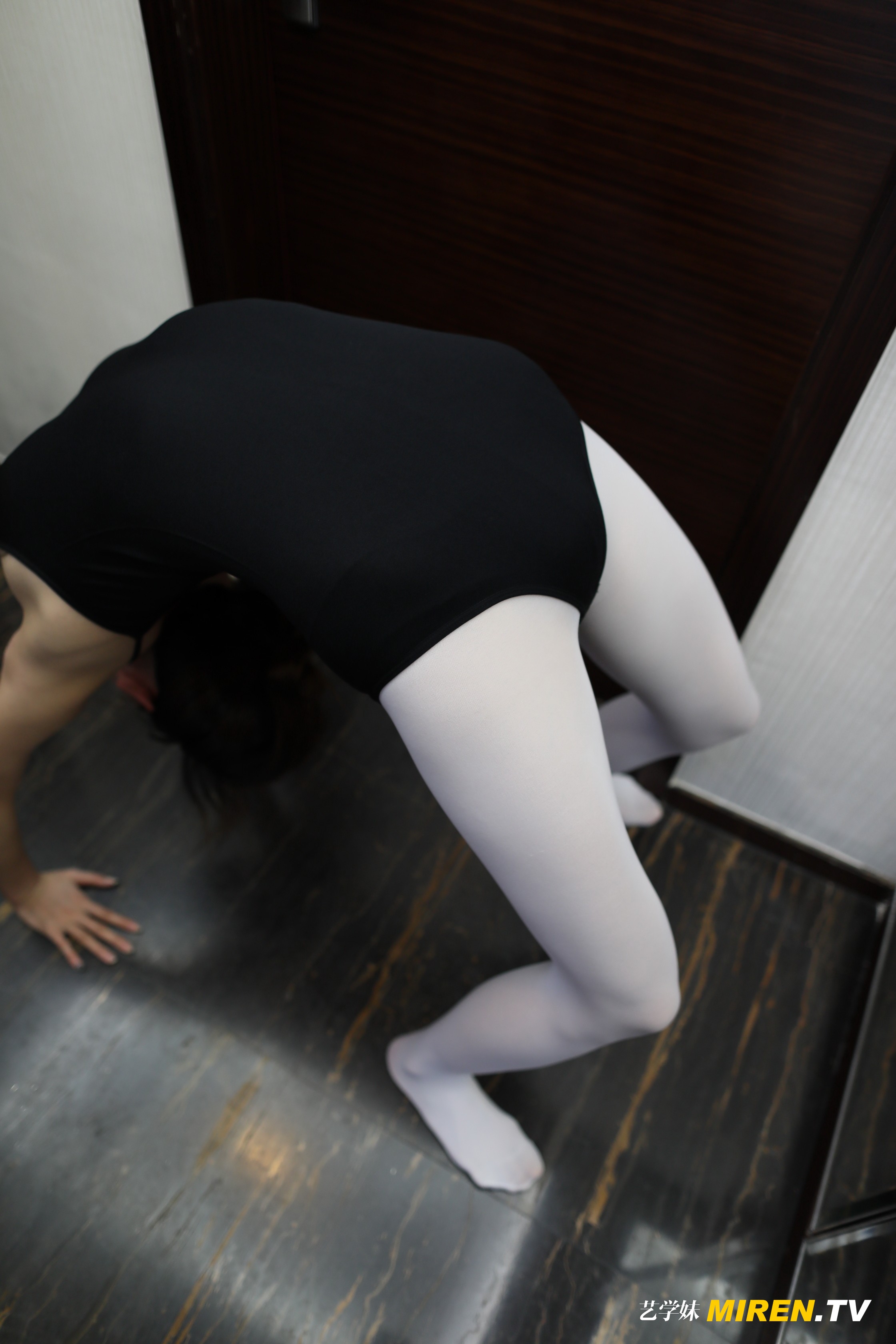 ROSI艺学妹 2020.03.12 NO.0095[89+1P／57.5MB]_第2集