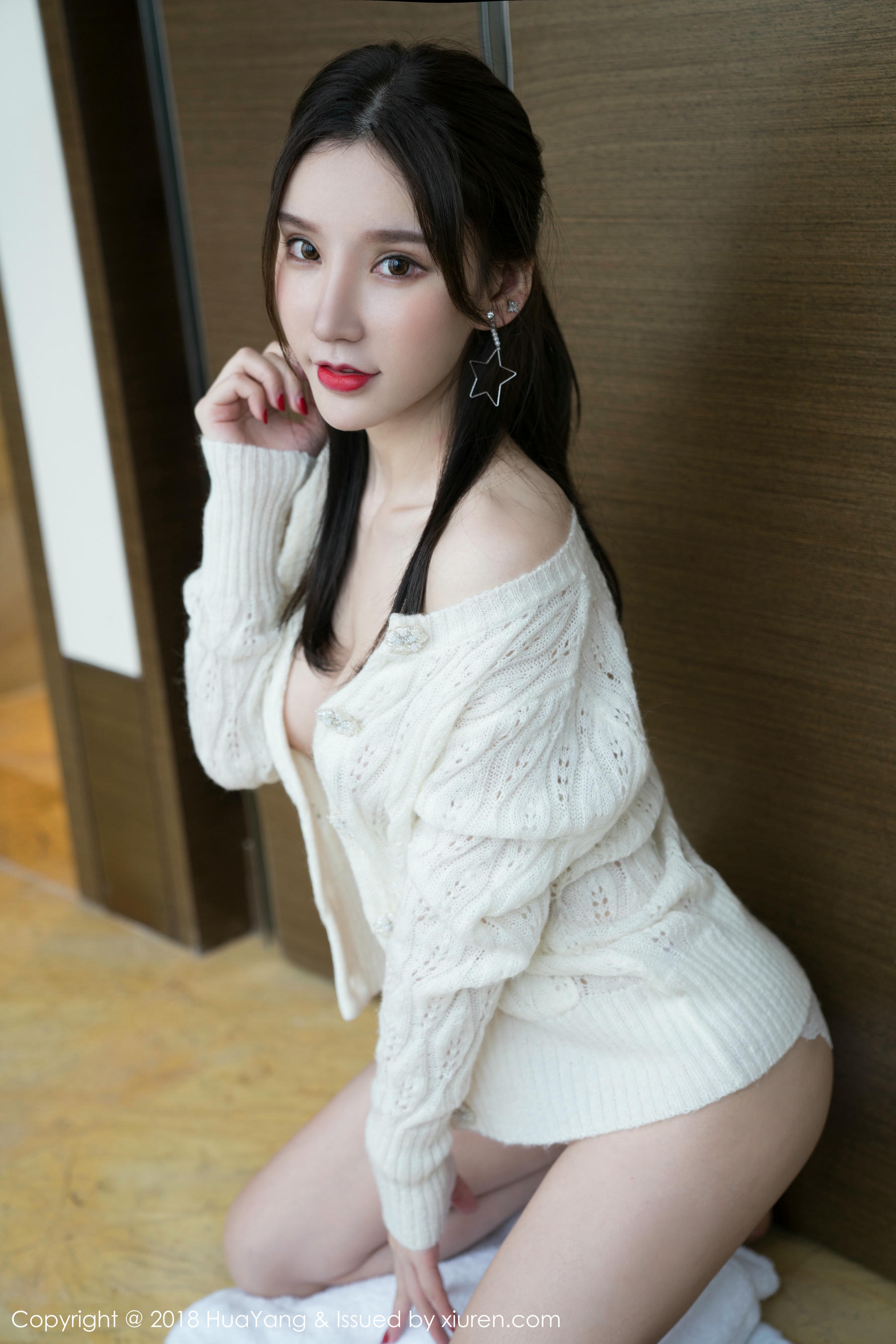 HuaYang花漾 2018.06.15 Vol.053 周于希[45+1P／128M]_第2集