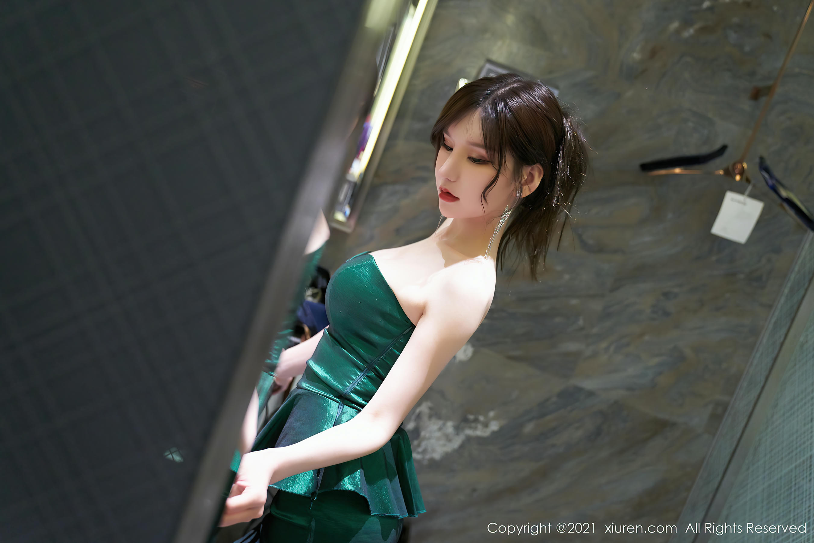 XiuRen秀人网 2021.04.20 No.3321 周于希Sandy[51+1P／490MB]_第1集