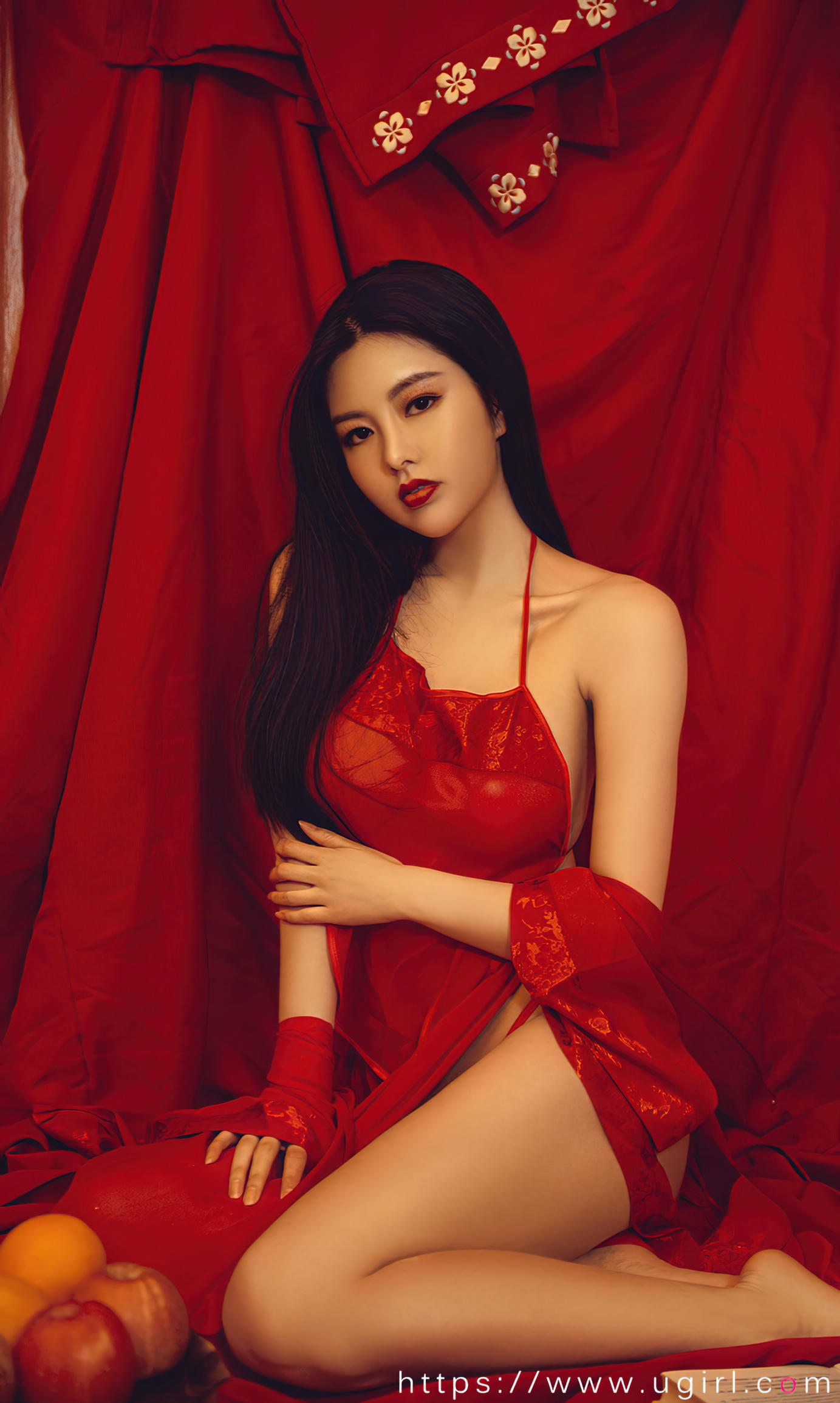Ugirls尤果网 爱尤物专辑 VOL.2269 鸿运当头 娜露 [35P221M]_第1集