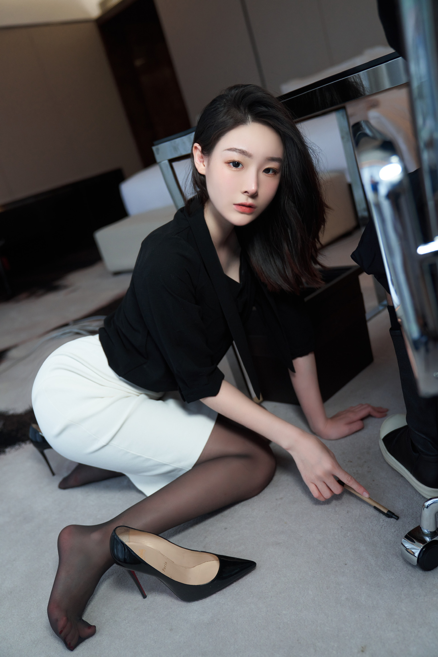 是小逗逗 超薄黑丝蕾丝 内内[81P／36MB]_第2集