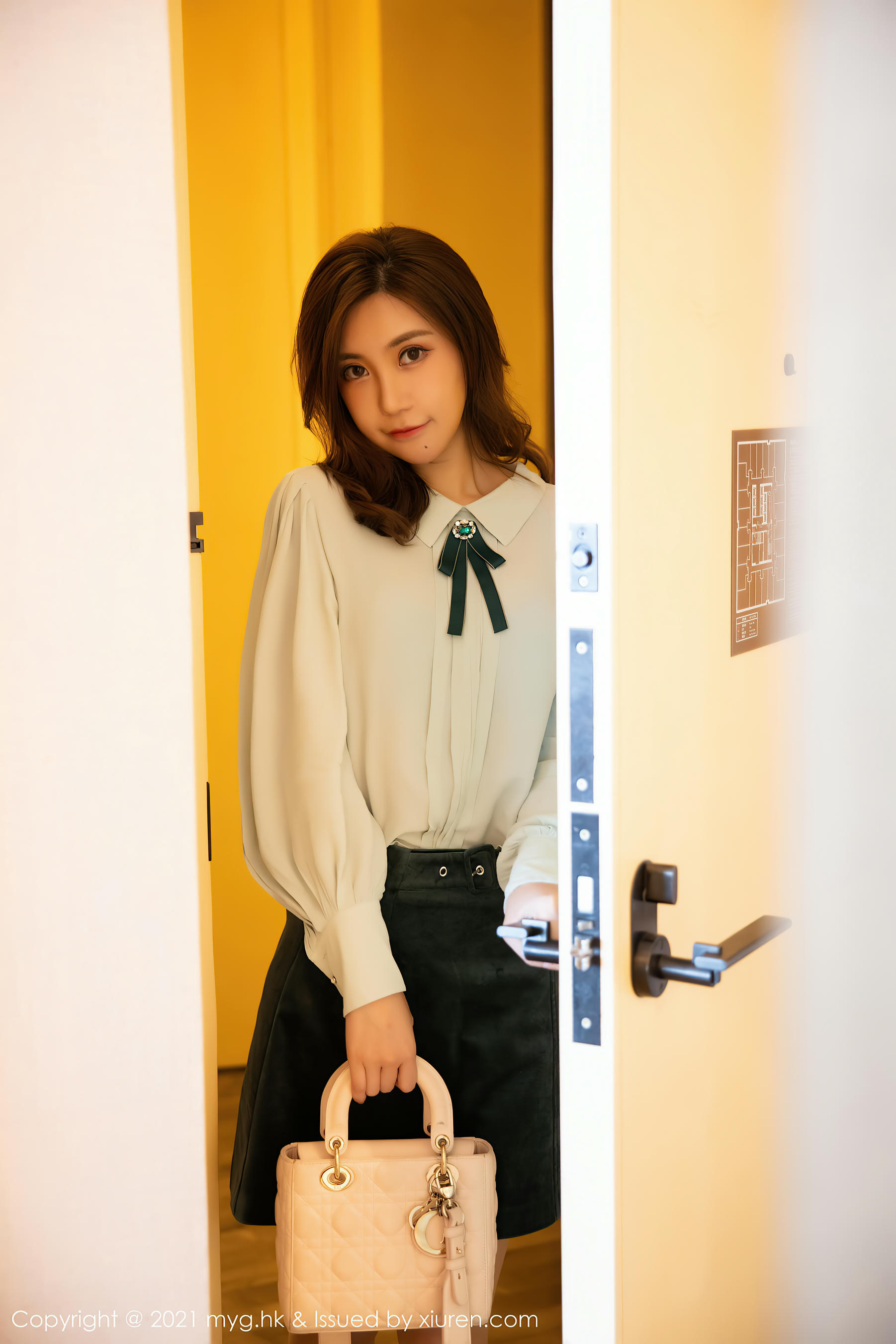 [MyGirl美媛馆] 2021.08.06 VOL.568 绮里嘉Carina [85+1P906M]_第1集