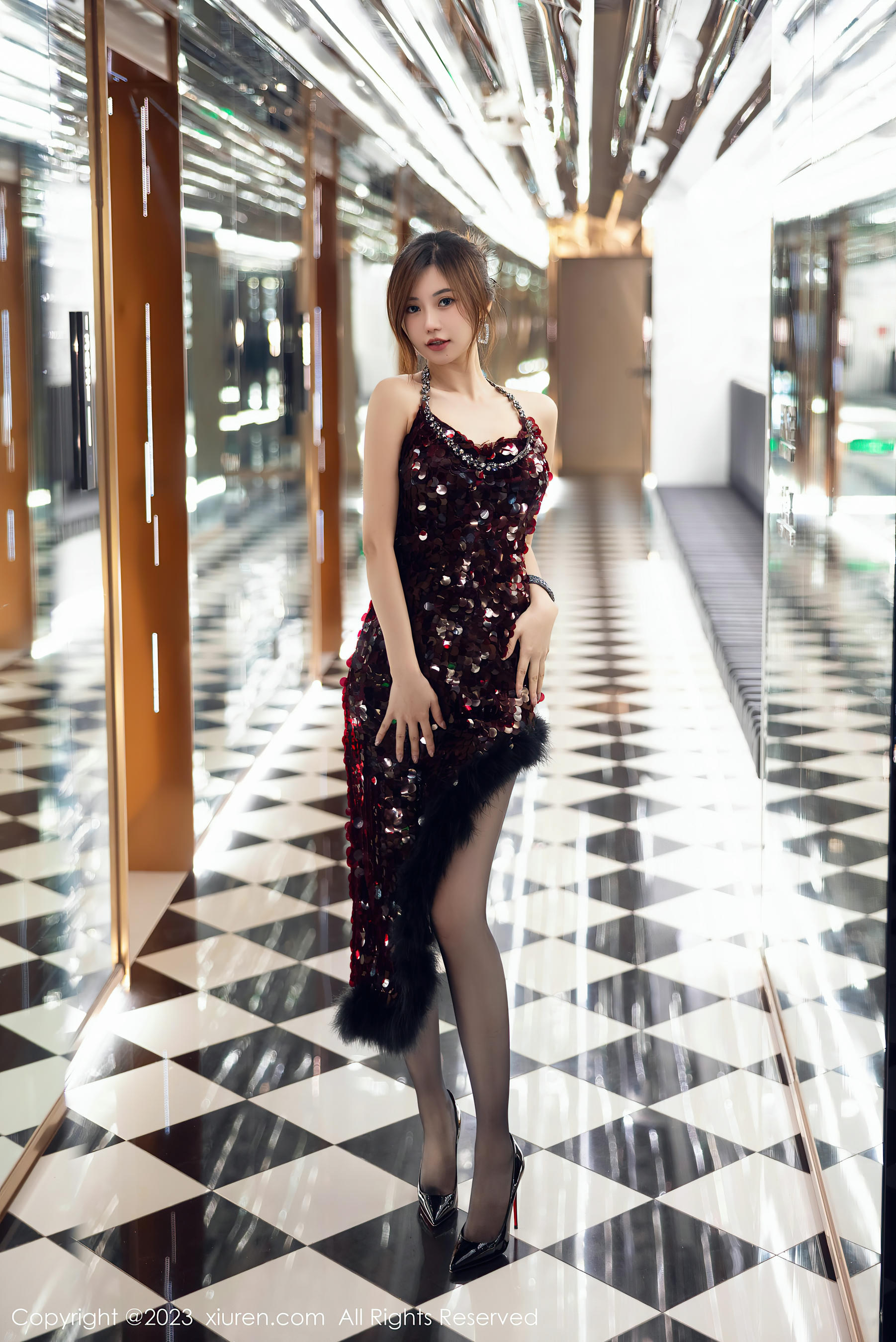 XIUREN秀人网 2023.11.17 NO.7679 绮里嘉ula[98+1P／856MB]_第1集