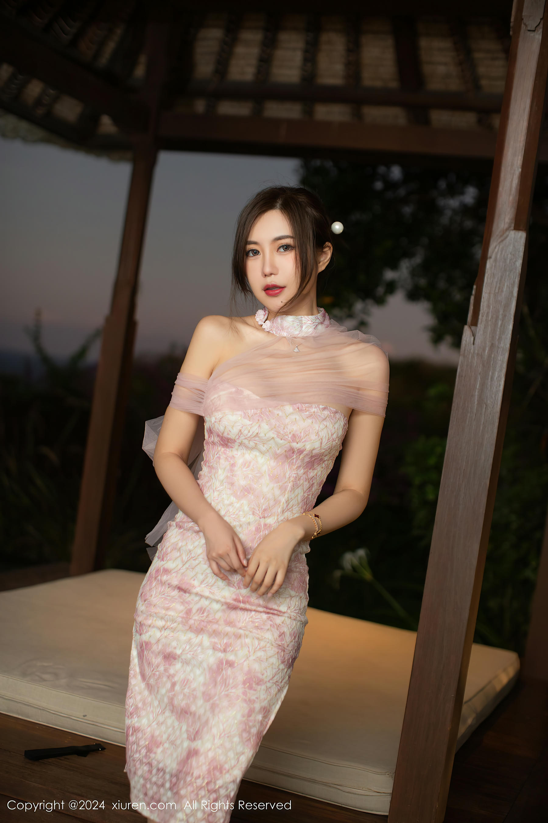XIUREN秀人网 2024.07.16 NO.8868 绮里嘉ula[67+1P／592MB]_第1集