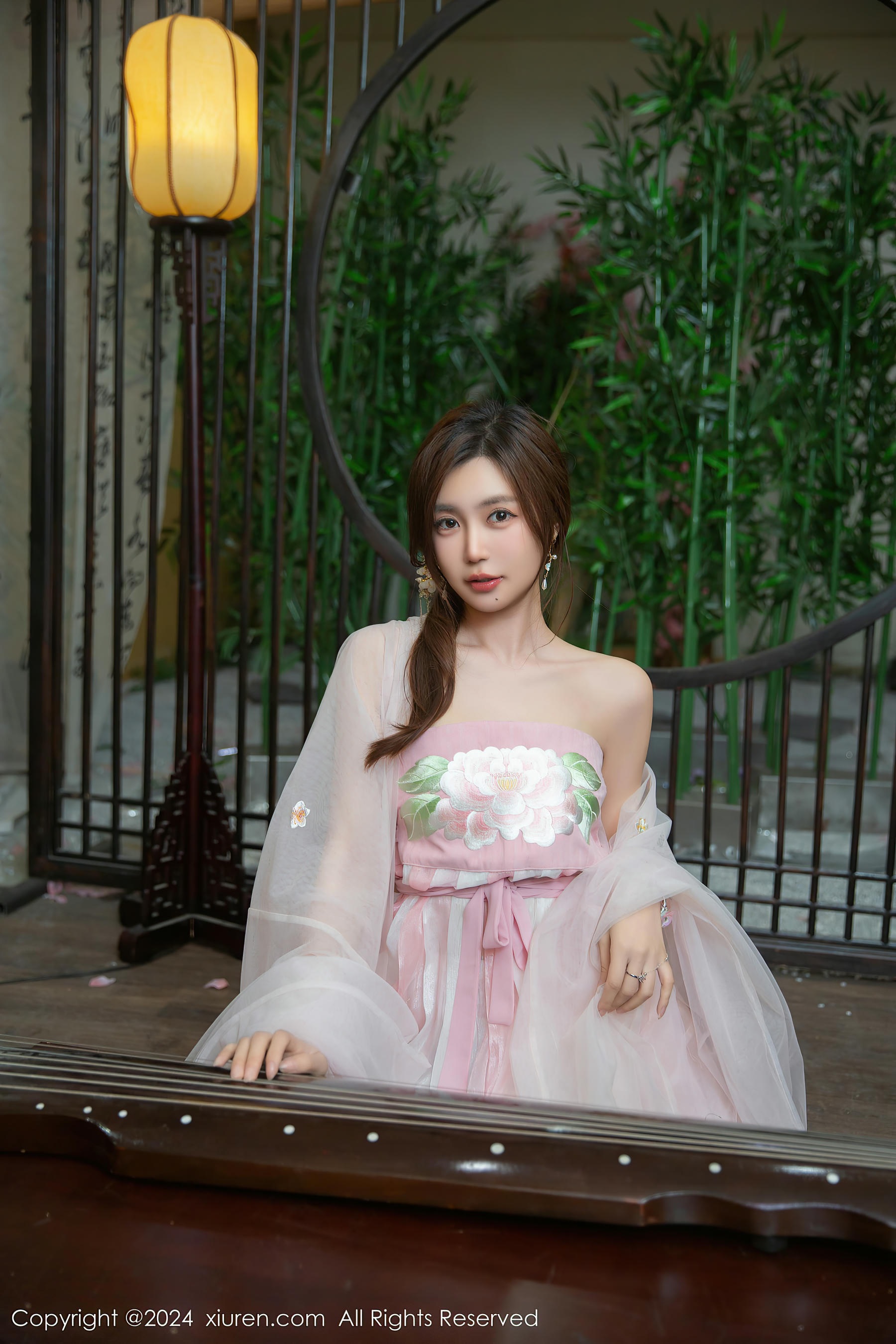 XIUREN秀人网 2024.11.20 NO.9475 绮里嘉ula 古风美腿 [81P 809.98 MB]_第1集