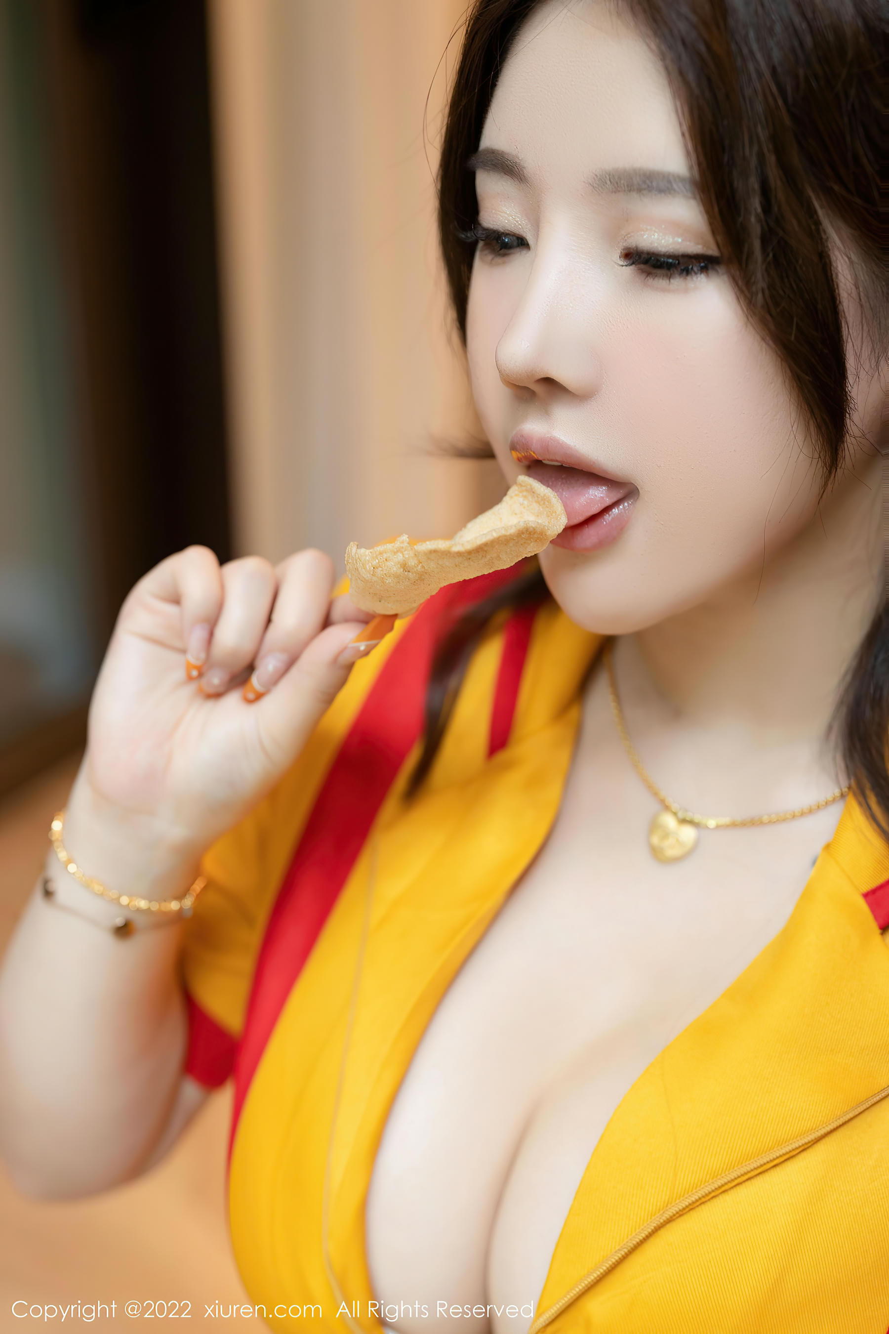 XIUREN秀人网 2022.08.29 NO.5509 小海臀Rena 万宁旅拍 [56+1P522M]_第1集