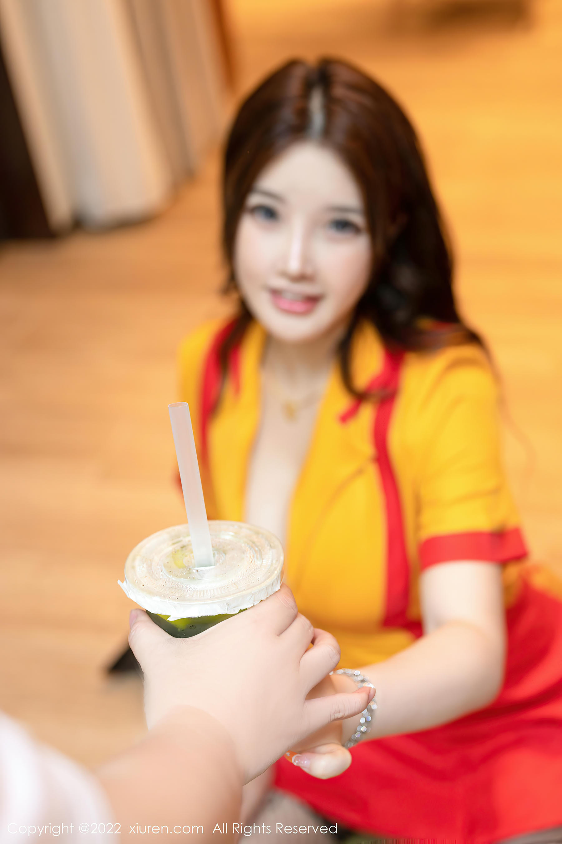XIUREN秀人网 2022.08.29 NO.5509 小海臀Rena 万宁旅拍 [56+1P522M]_第1集