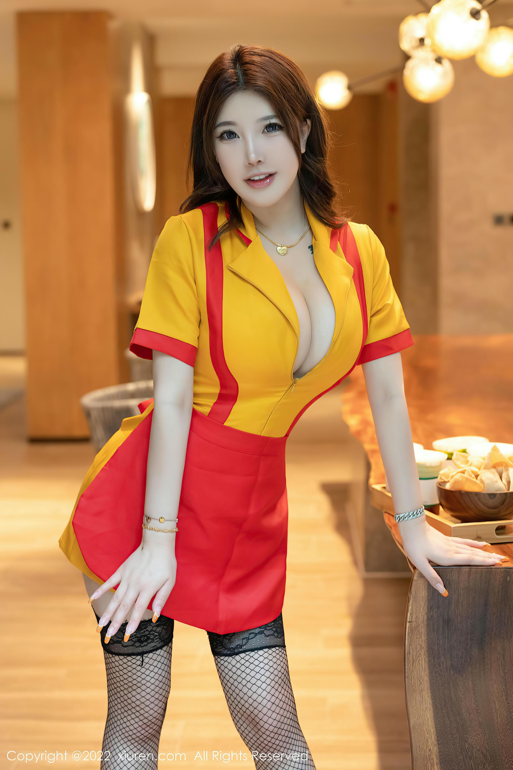 XIUREN秀人网 2022.08.29 NO.5509 小海臀Rena 万宁旅拍 [56+1P522M]_第1集