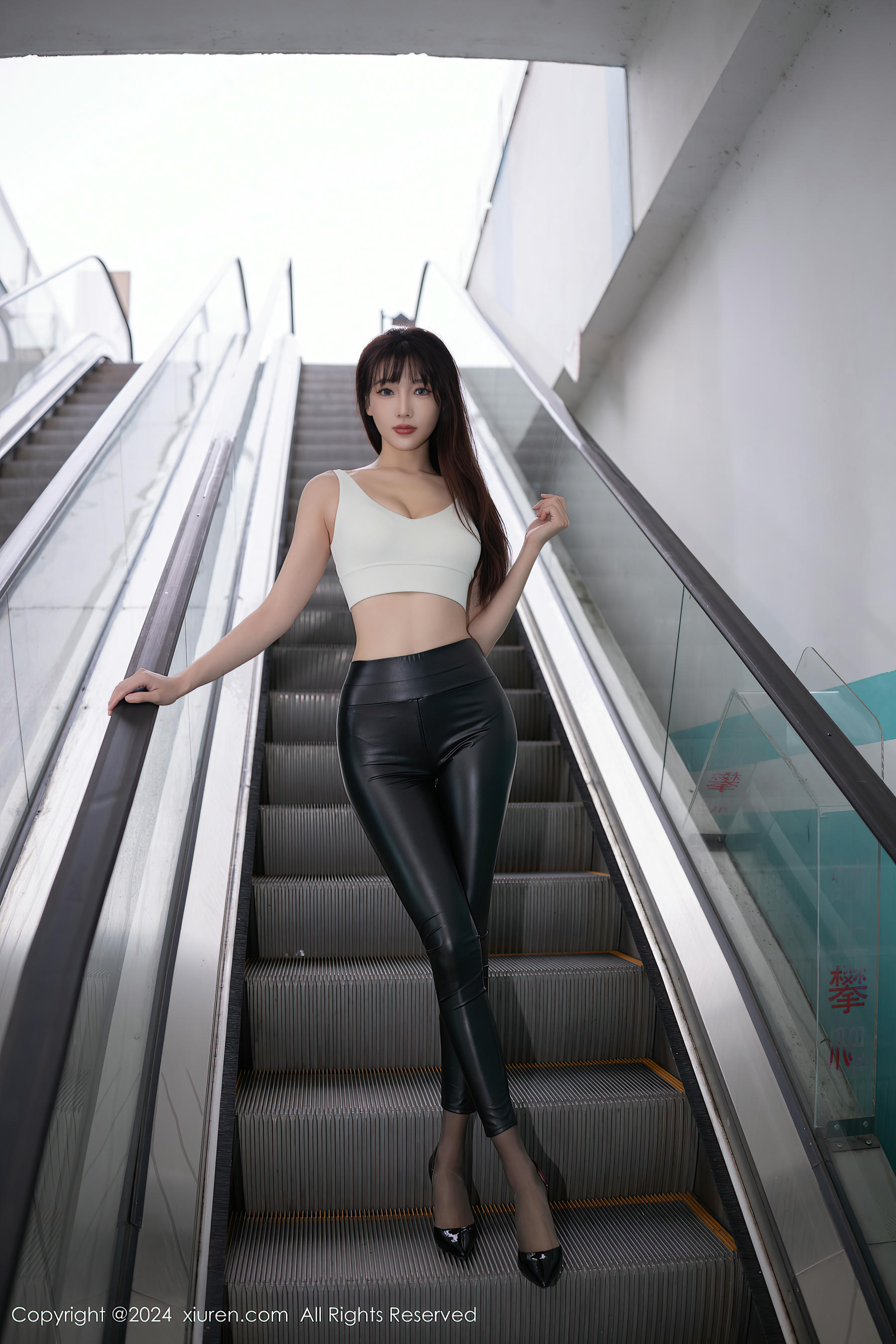 XIUREN秀人网 2024.10.31 NO.9377 陆萱萱 [82P 760.16 MB]_第1集
