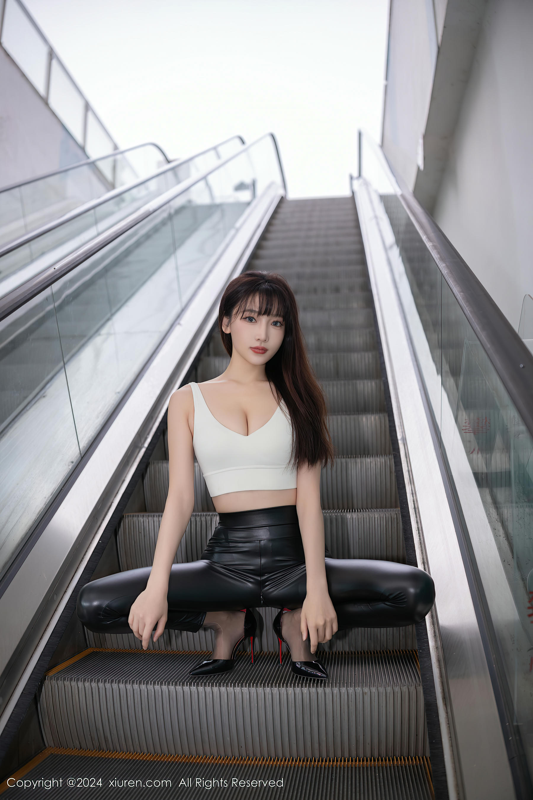XIUREN秀人网 2024.10.31 NO.9377 陆萱萱 [82P 760.16 MB]_第1集