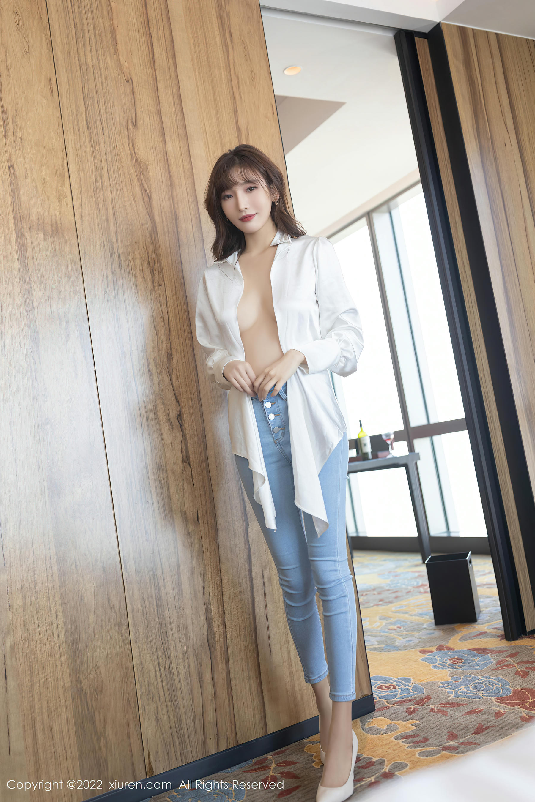 XiuRen秀人网 2022.01.05 No.4425 陆萱萱 清纯美腿[90+1P 880MB]_第1集