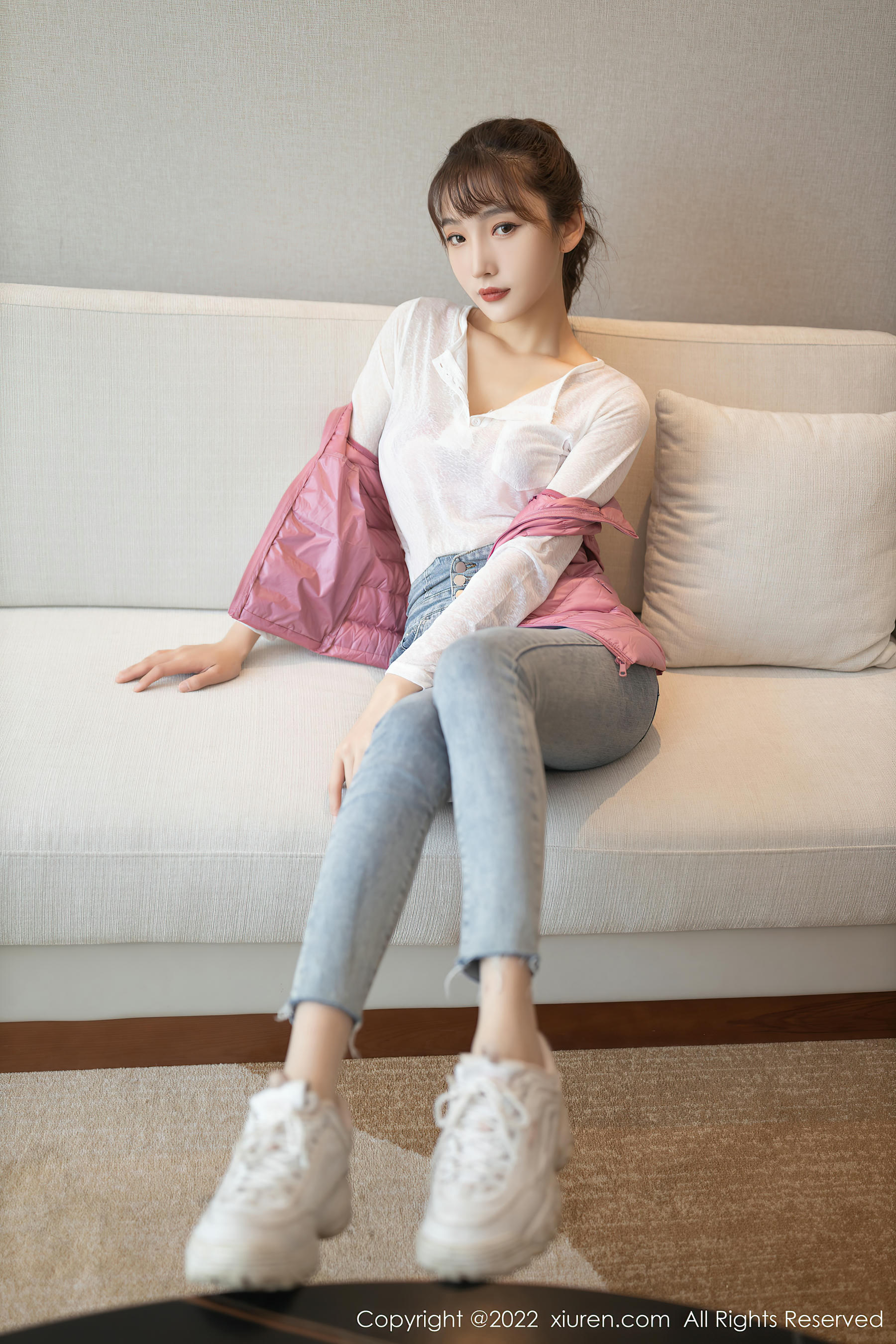 XiuRen秀人网 2022.01.20 No.4493 陆萱萱 美腿性感[92+1P 881MB]_第1集