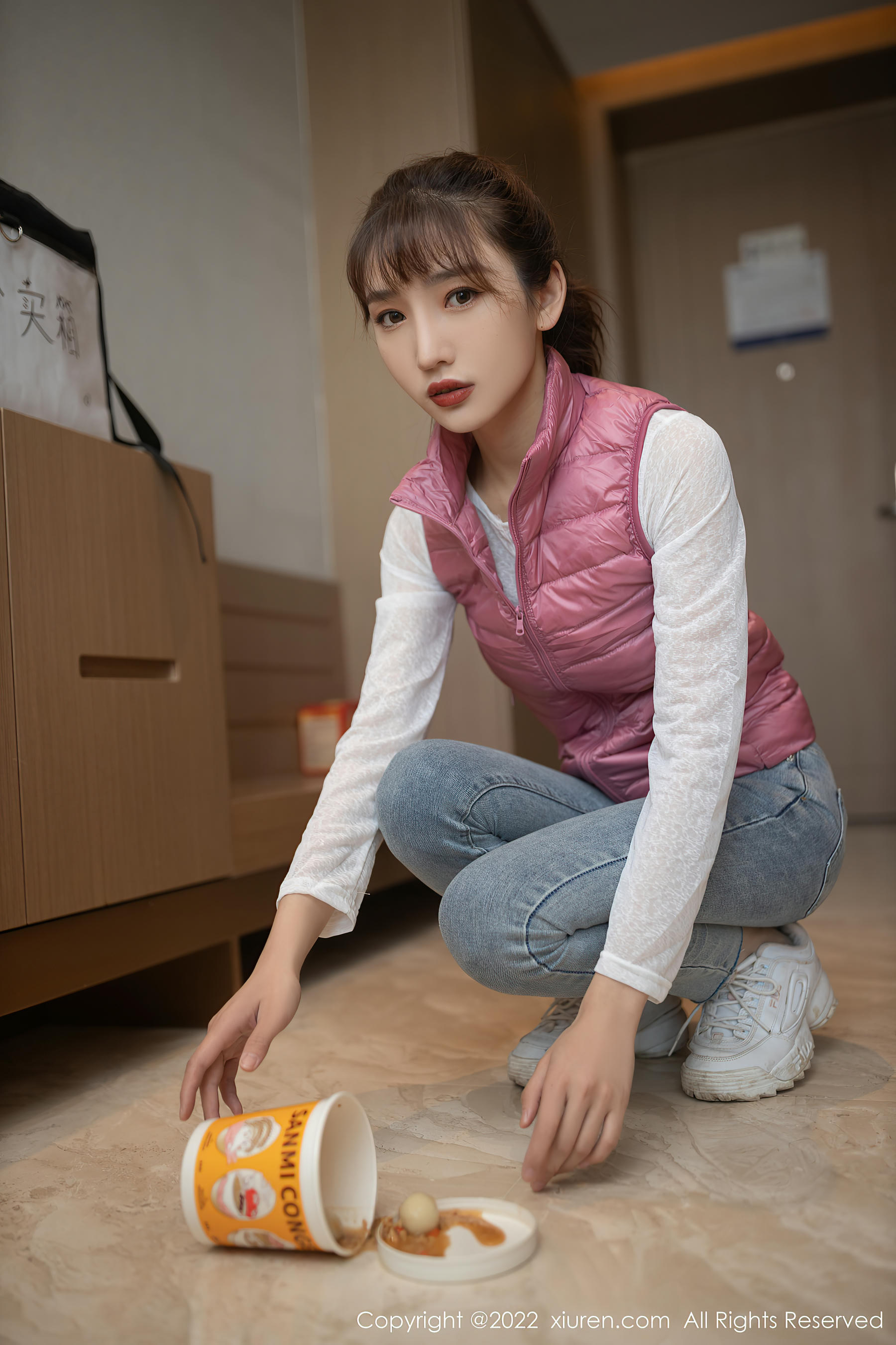 XiuRen秀人网 2022.01.20 No.4493 陆萱萱 美腿性感[92+1P 881MB]_第1集