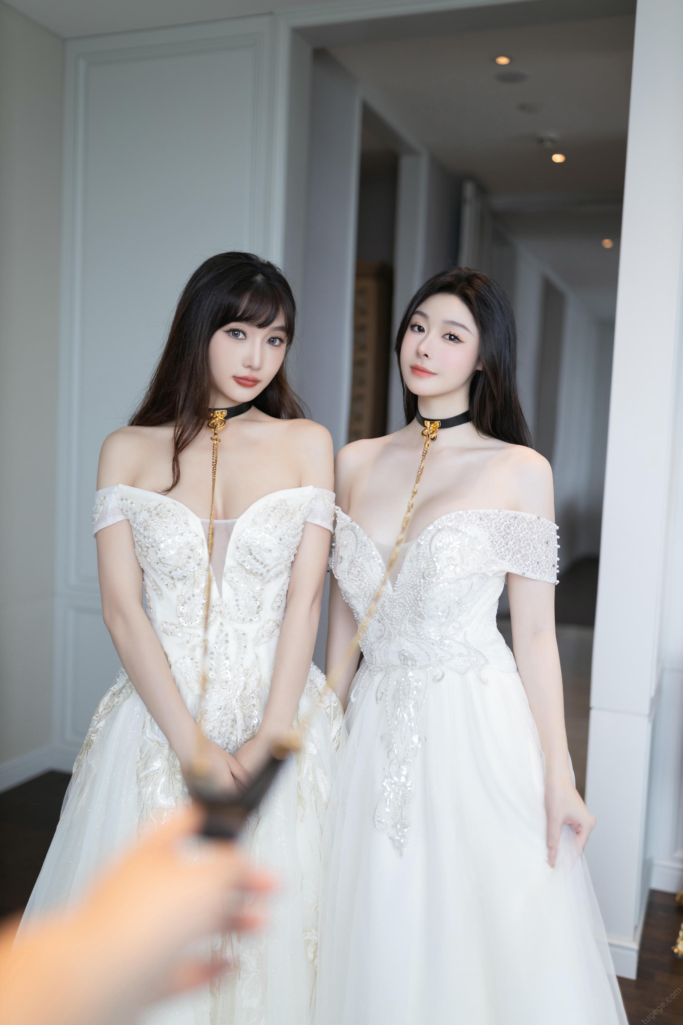 陆萱萱 &是小逗逗 双人婚纱[100P／1.13GB]_第1集