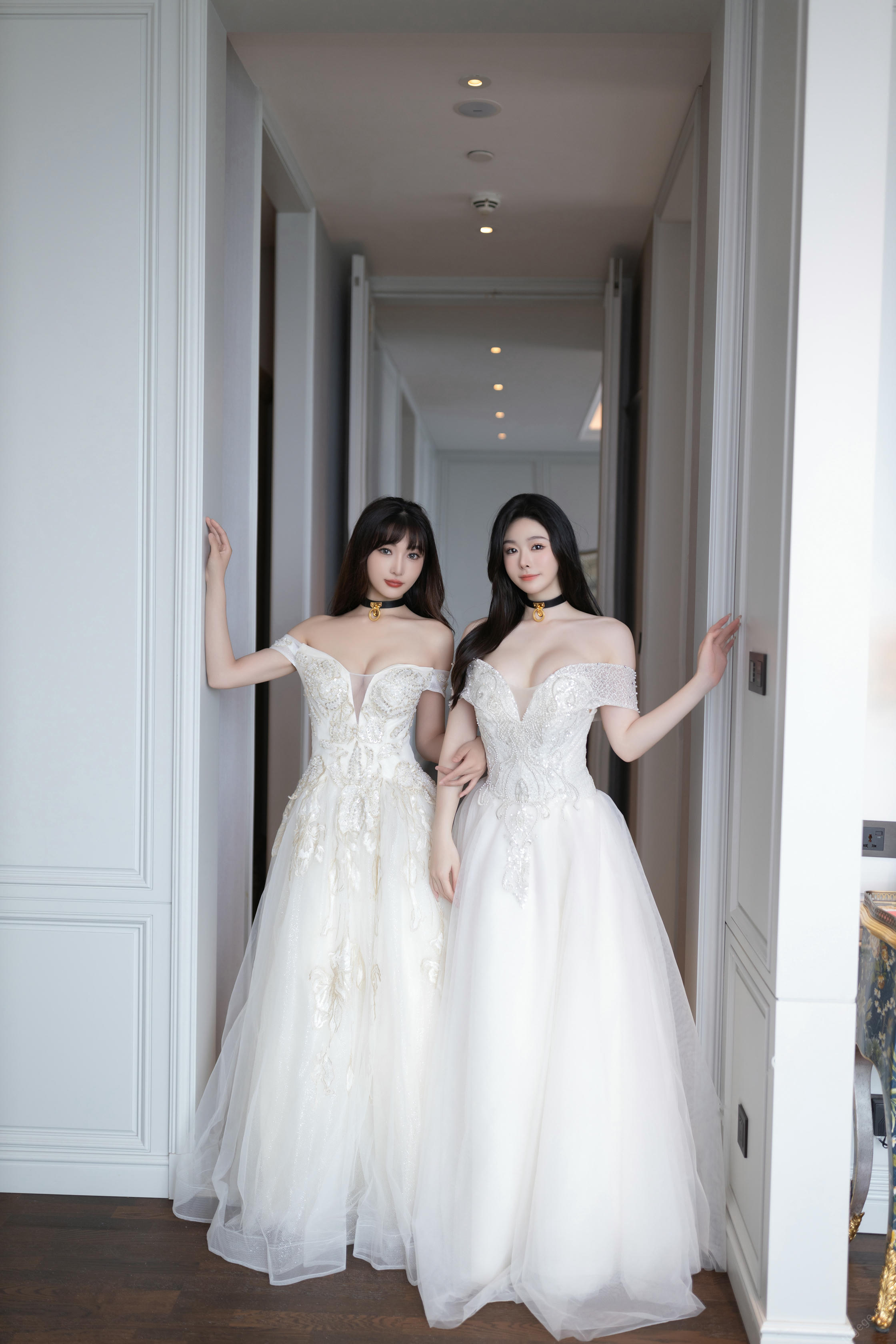 陆萱萱 &是小逗逗 双人婚纱[100P／1.13GB]_第1集