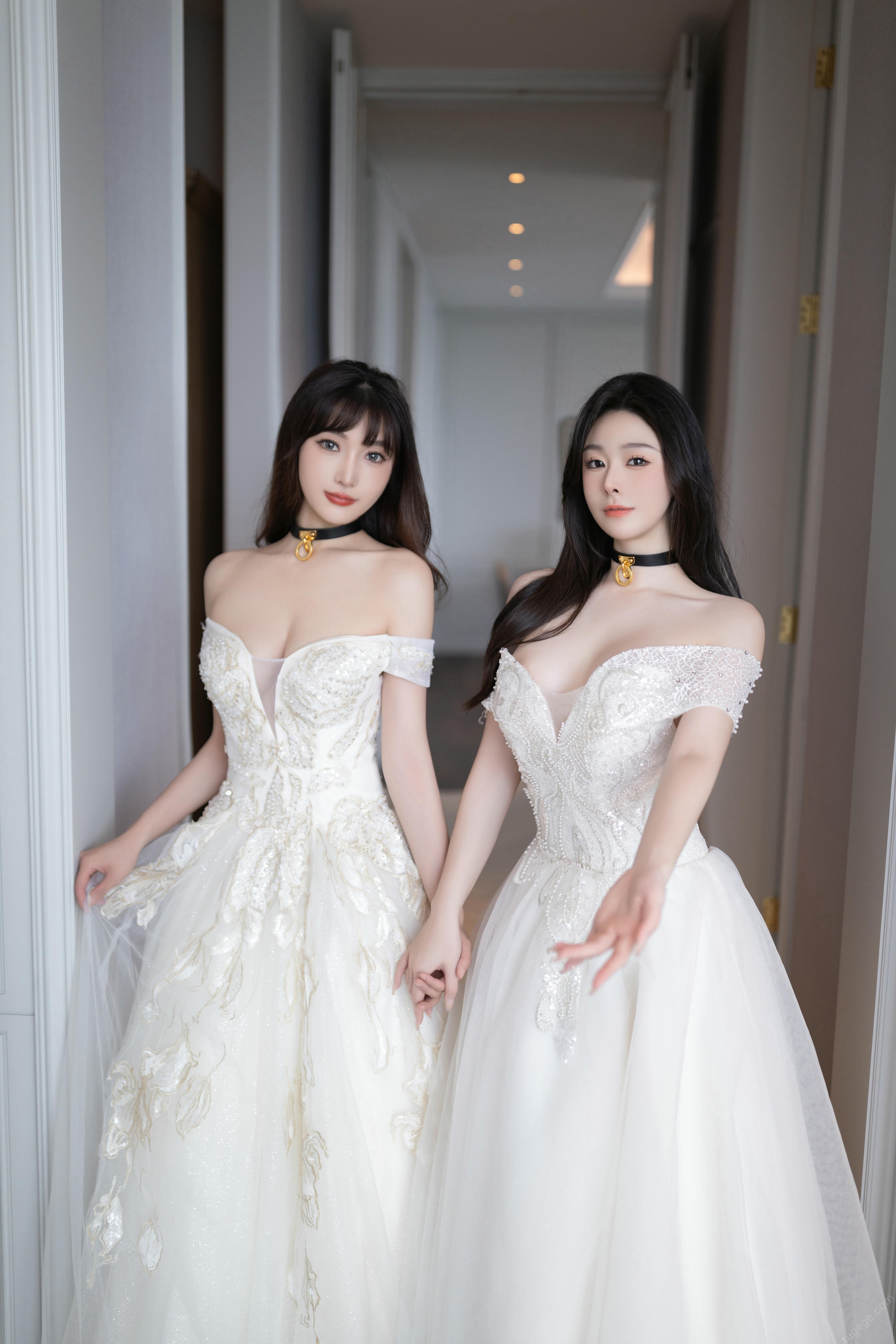 陆萱萱 &是小逗逗 双人婚纱[100P／1.13GB]_第1集