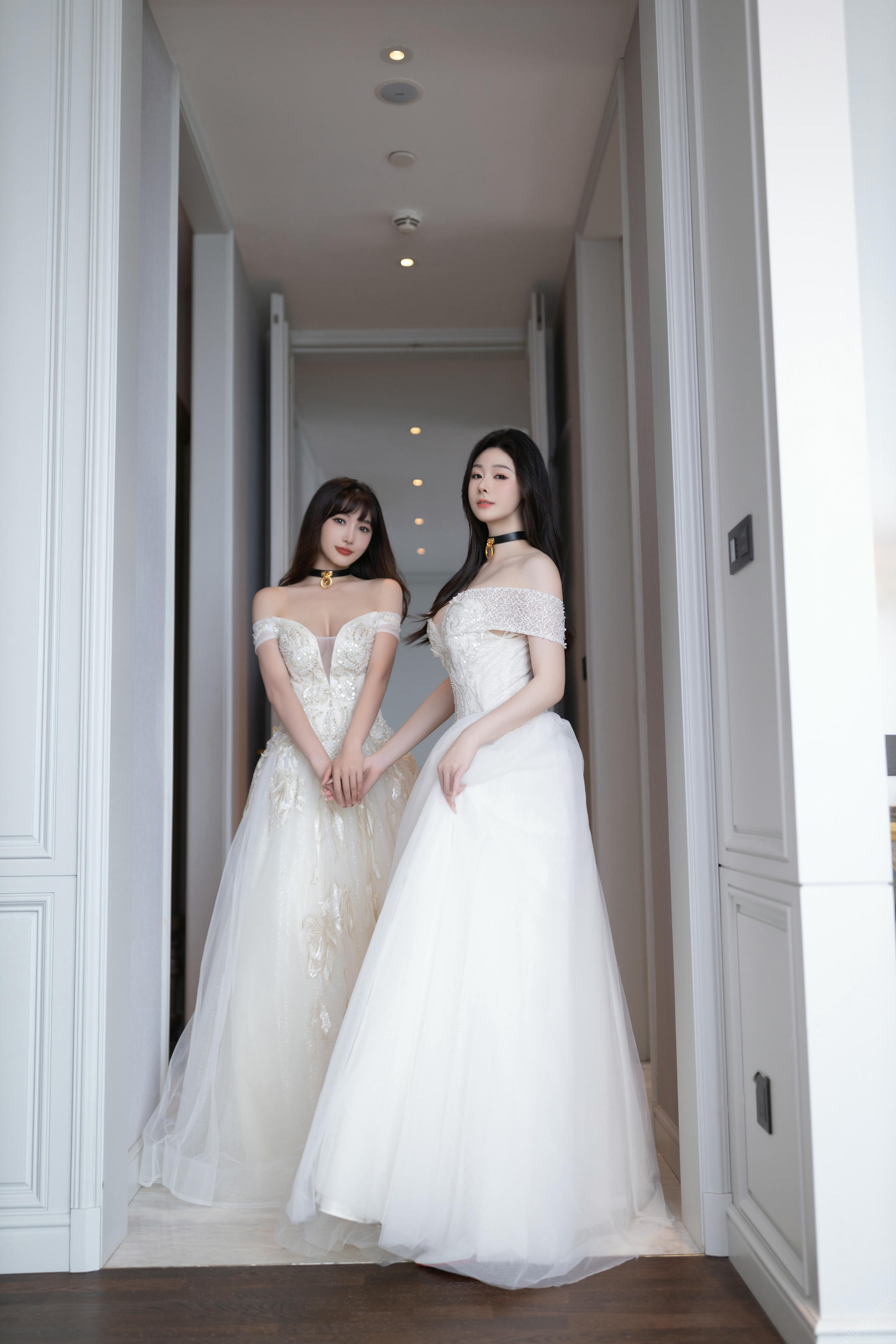 陆萱萱 &是小逗逗 双人婚纱[100P／1.13GB]_第1集