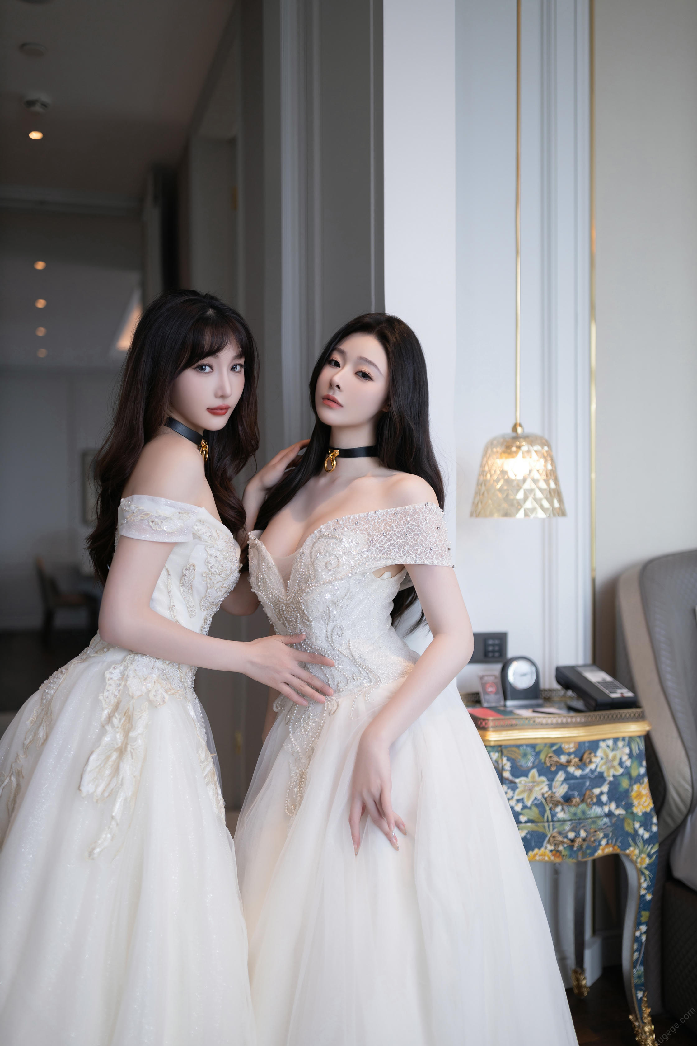陆萱萱 &是小逗逗 双人婚纱[100P／1.13GB]_第1集