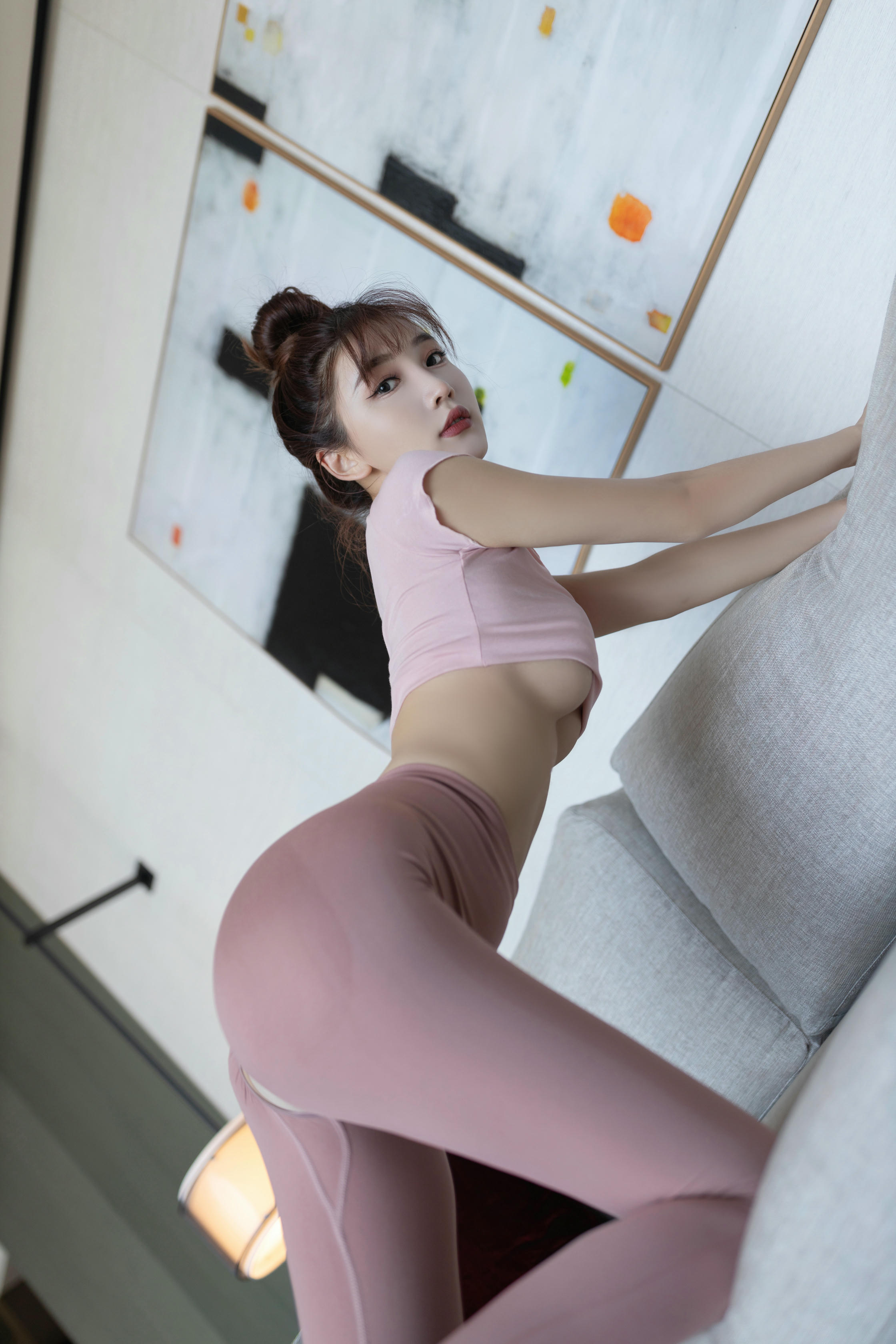 陆萱萱 开档瑜伽裤[90P+2V／2.43GB]_第2集