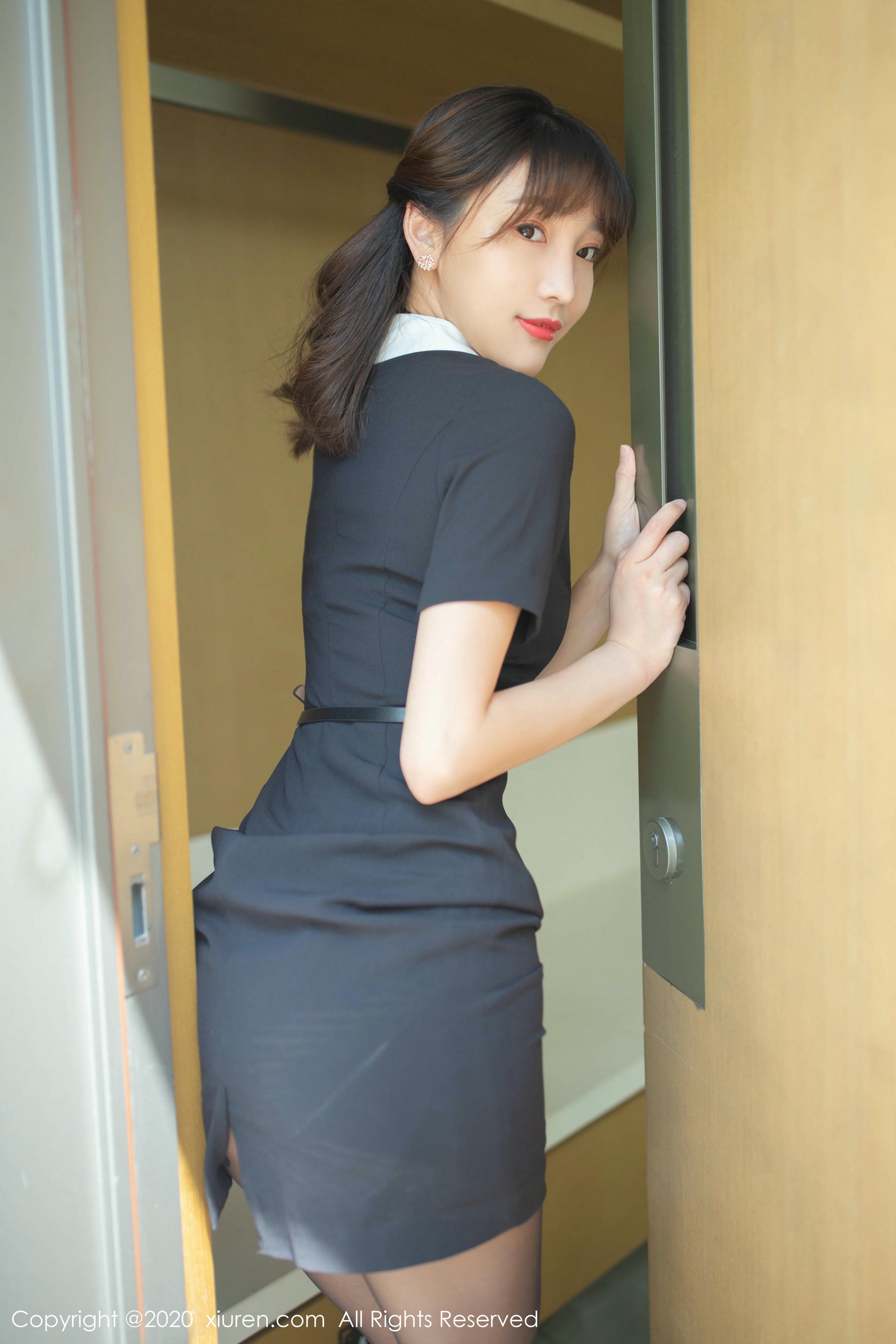 XIUREN秀人网 2020.04.23 NO.2185 陆萱萱[80P-147MB]_第1集