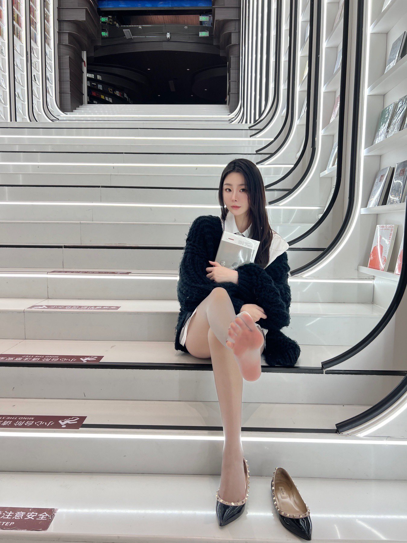 是小逗逗 美团外卖网红模特 [309P+54V／516MB]_第10集