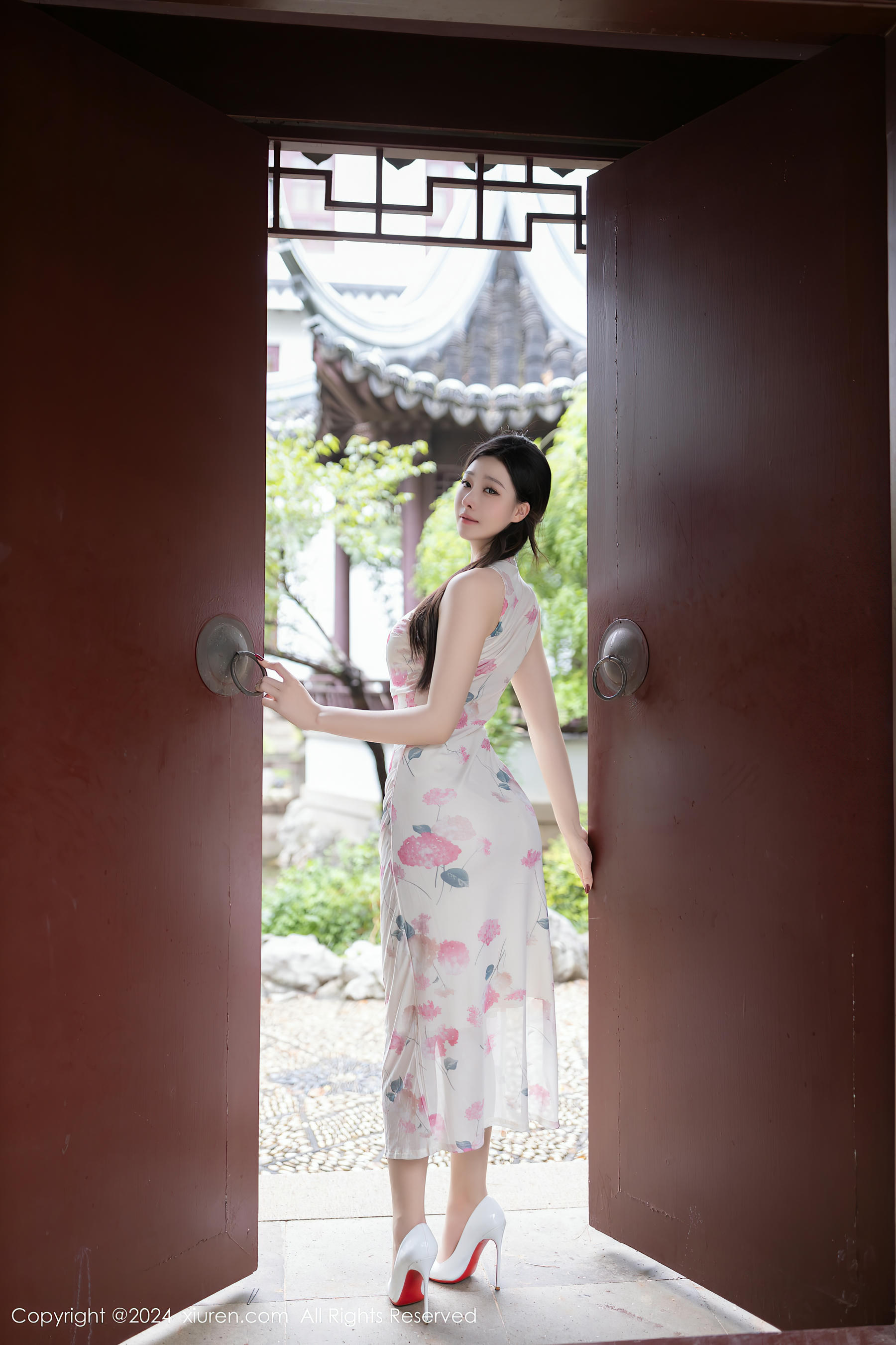 XIUREN秀人网 2024.08.29 NO.9087 小逗逗[79+1P／681MB]_第1集