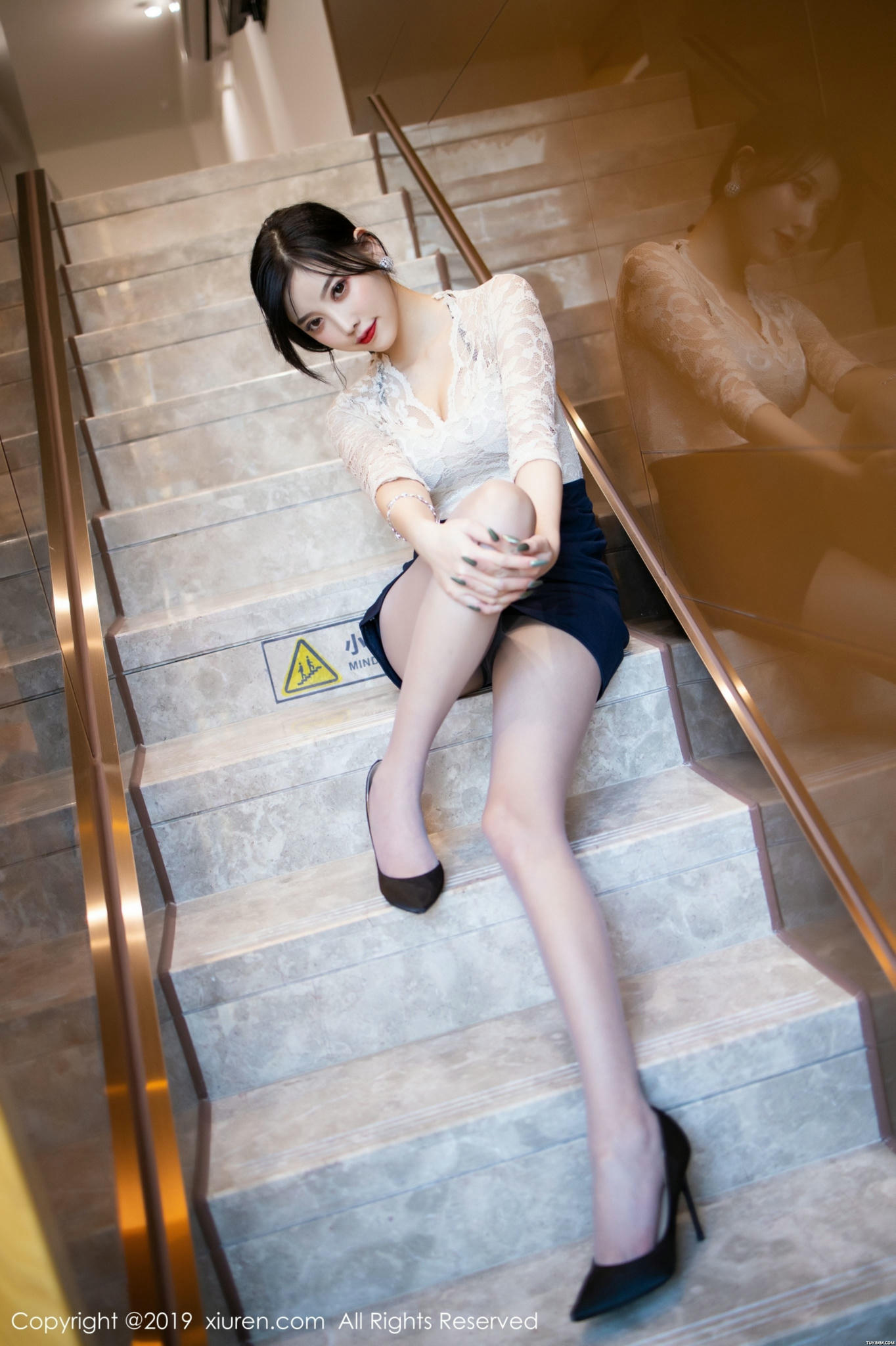 XIUREN秀人网 2019.10.10 NO.1717 杨晨晨sugar [70+1P 389M]_第1集