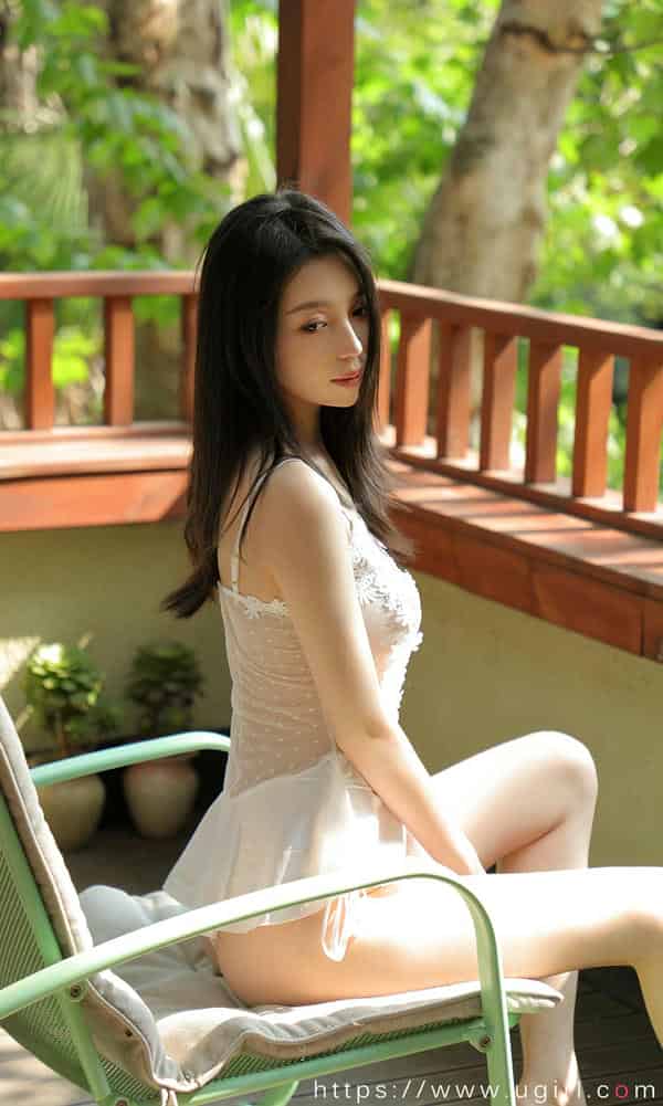 Ugirls尤果网 爱尤物专辑 VOL.1874 爱你晴空 言沫 [35P44MB]_第2集