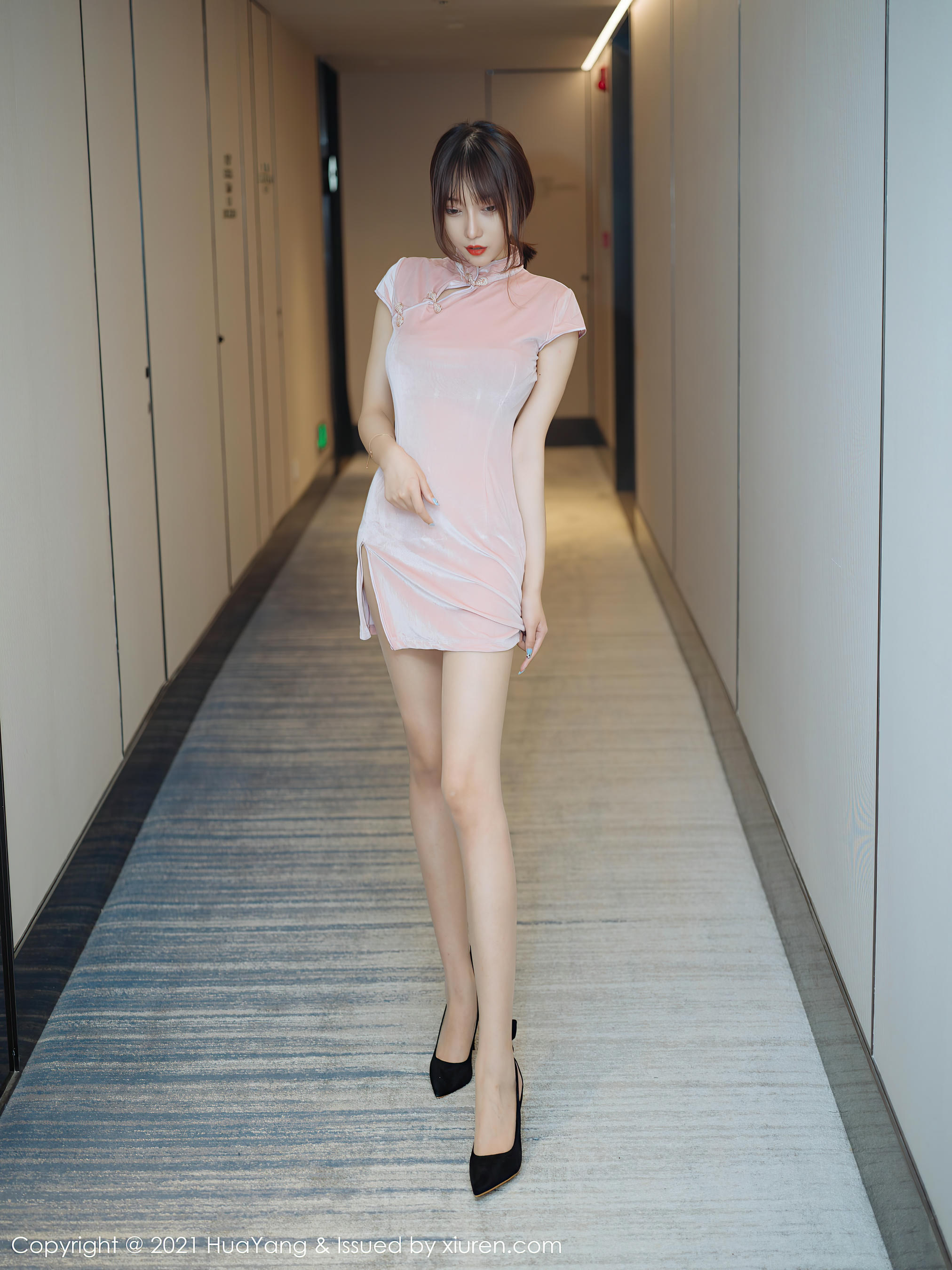 HuaYang花漾 2021.07.23 VOL.430 玥儿玥er [51+1P517M]_第1集