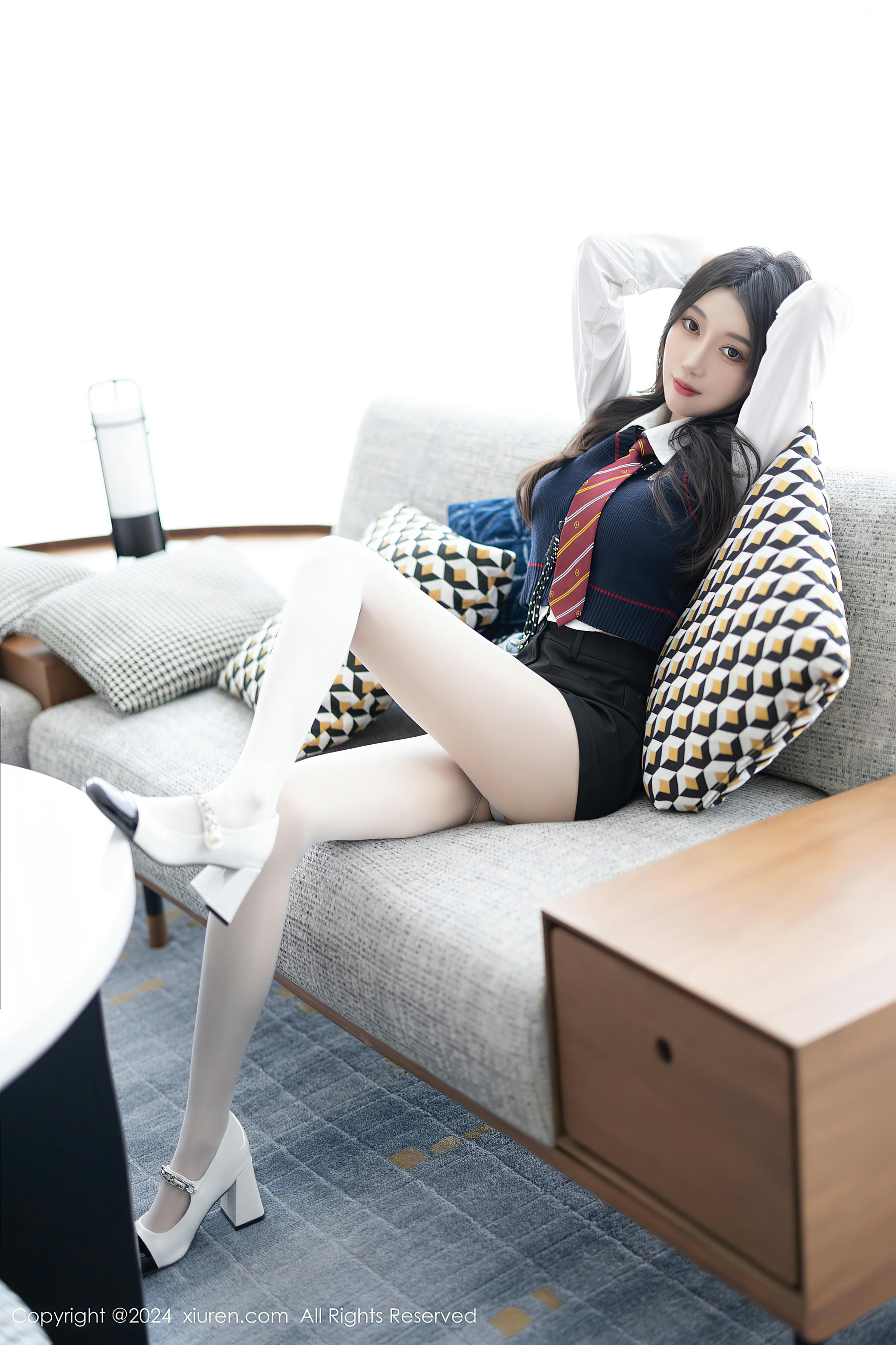 XIUREN秀人网 2024.03.18 NO.8247 玥儿玥[82+1P／633MB]_第1集