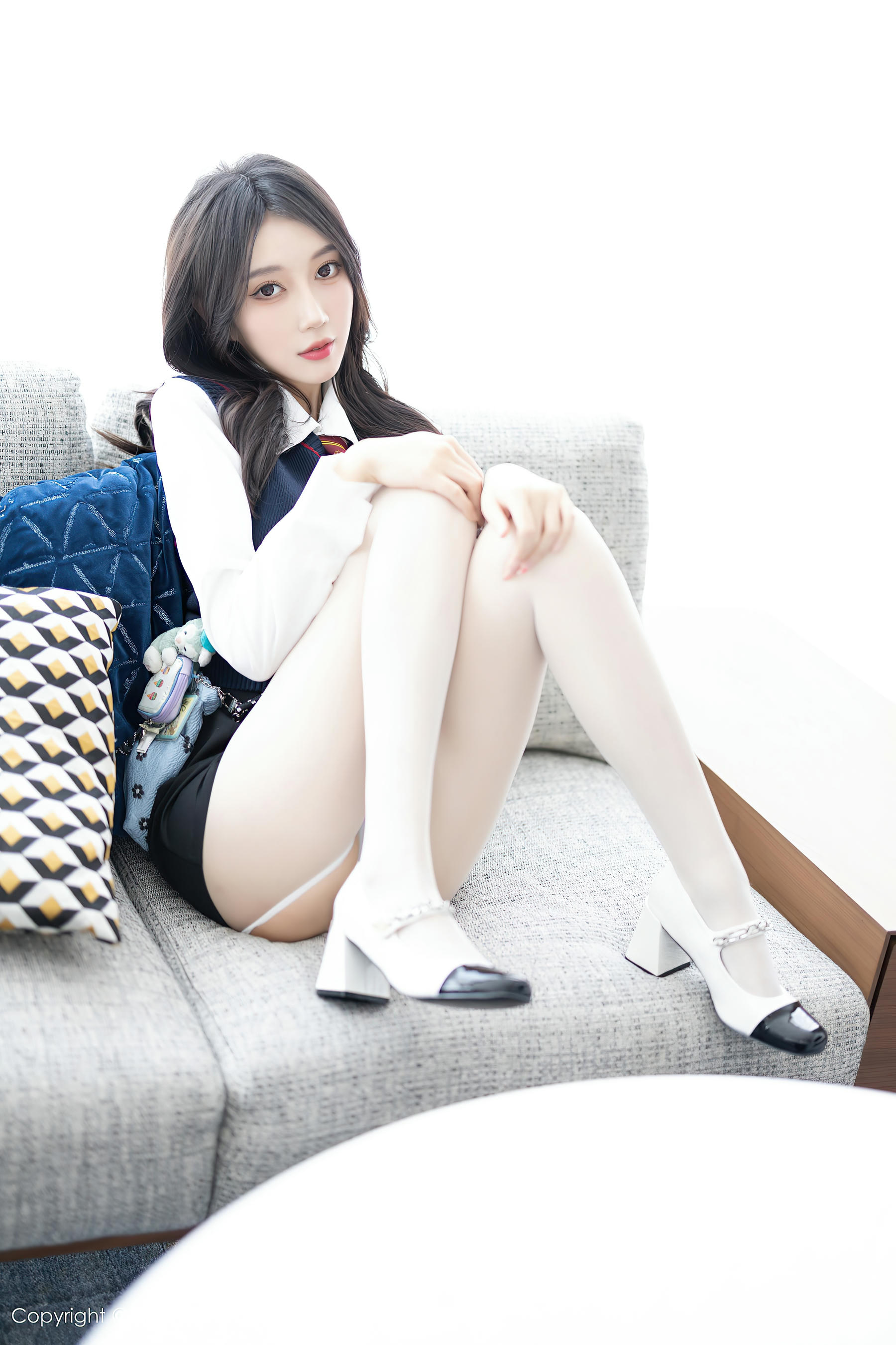 XIUREN秀人网 2024.03.18 NO.8247 玥儿玥[82+1P／633MB]_第2集