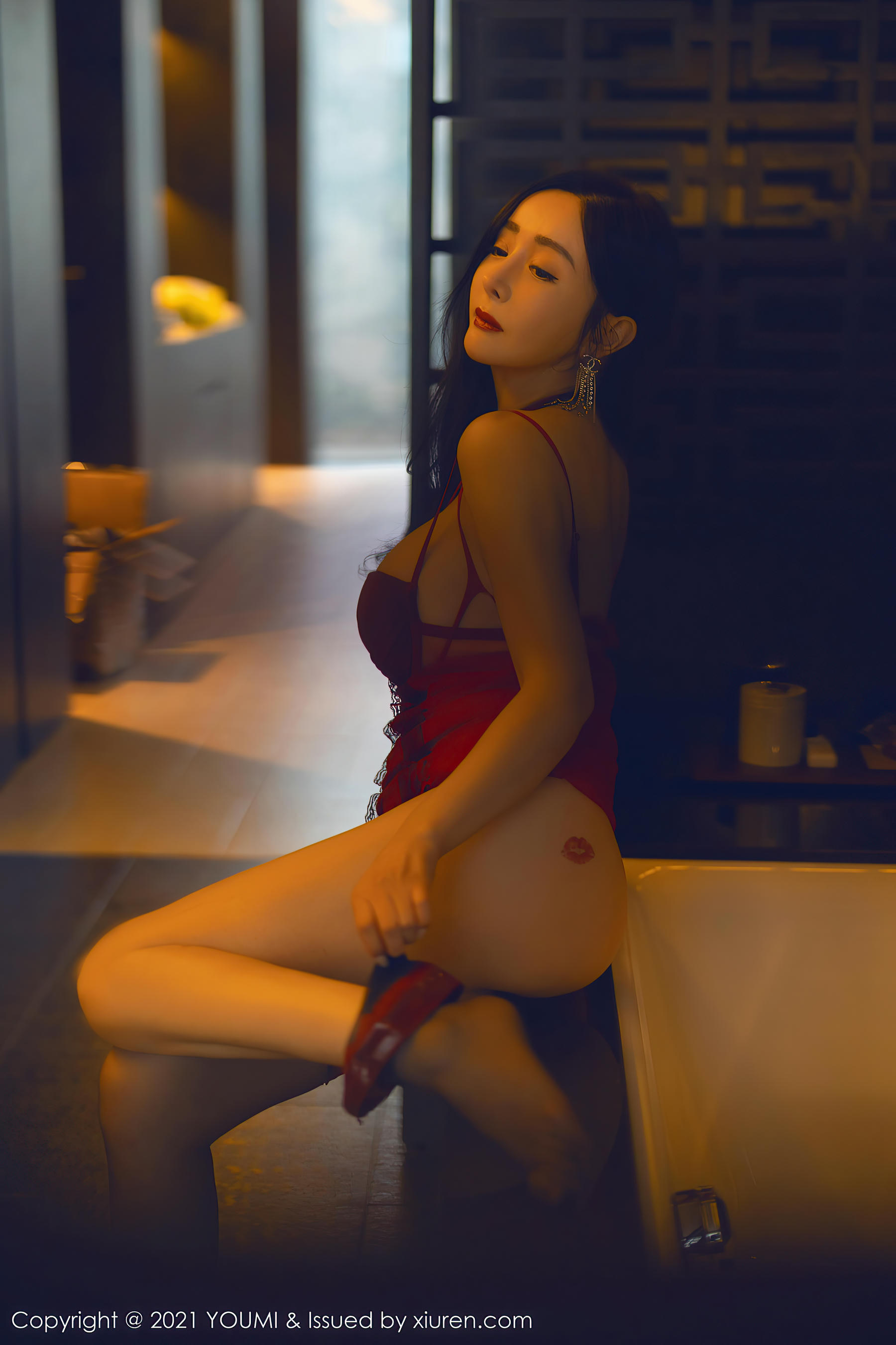 [YouMi尤蜜荟] 2021.10.29 VOL.711 允爾 [70+1P669M]_第3集