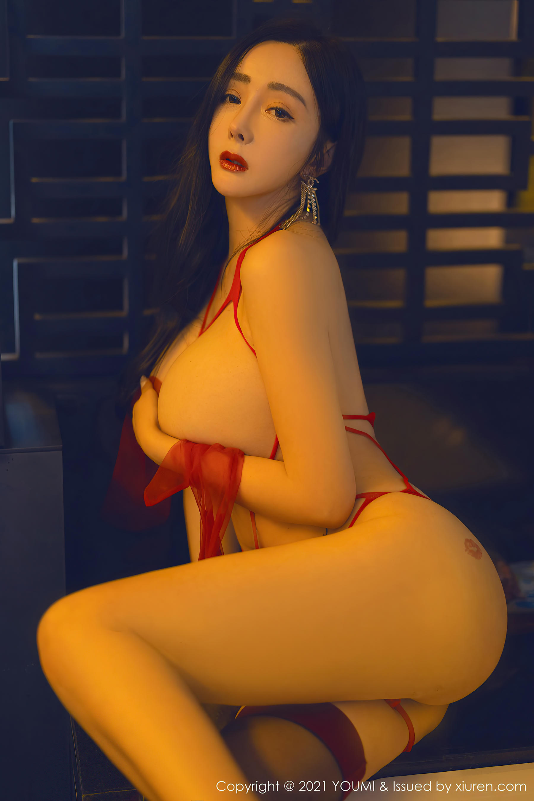 [YouMi尤蜜荟] 2021.10.29 VOL.711 允爾 [70+1P669M]_第4集