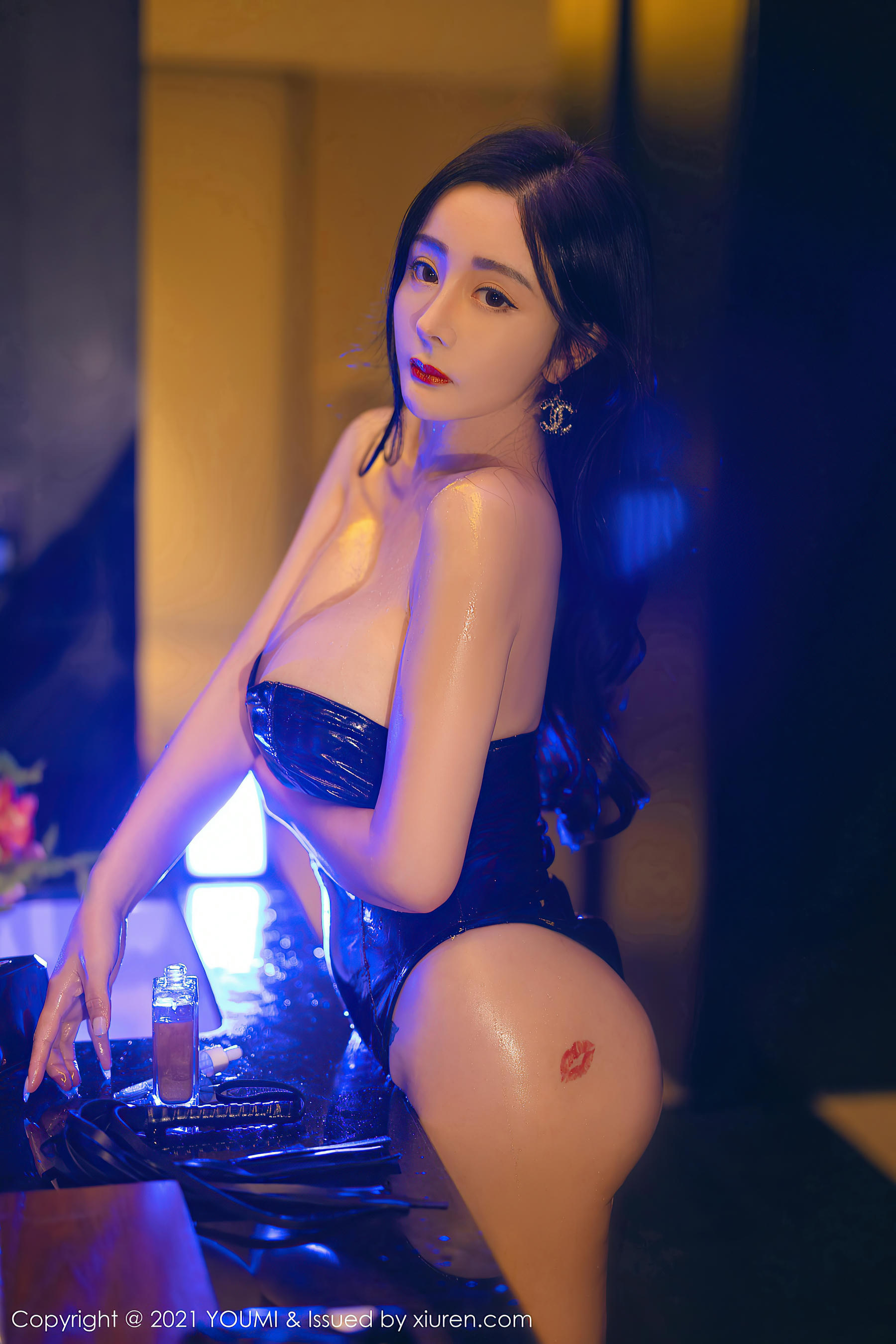 [YouMi尤蜜荟] 2021.11.10 VOL.716 允爾 [70+1P782M]_第2集