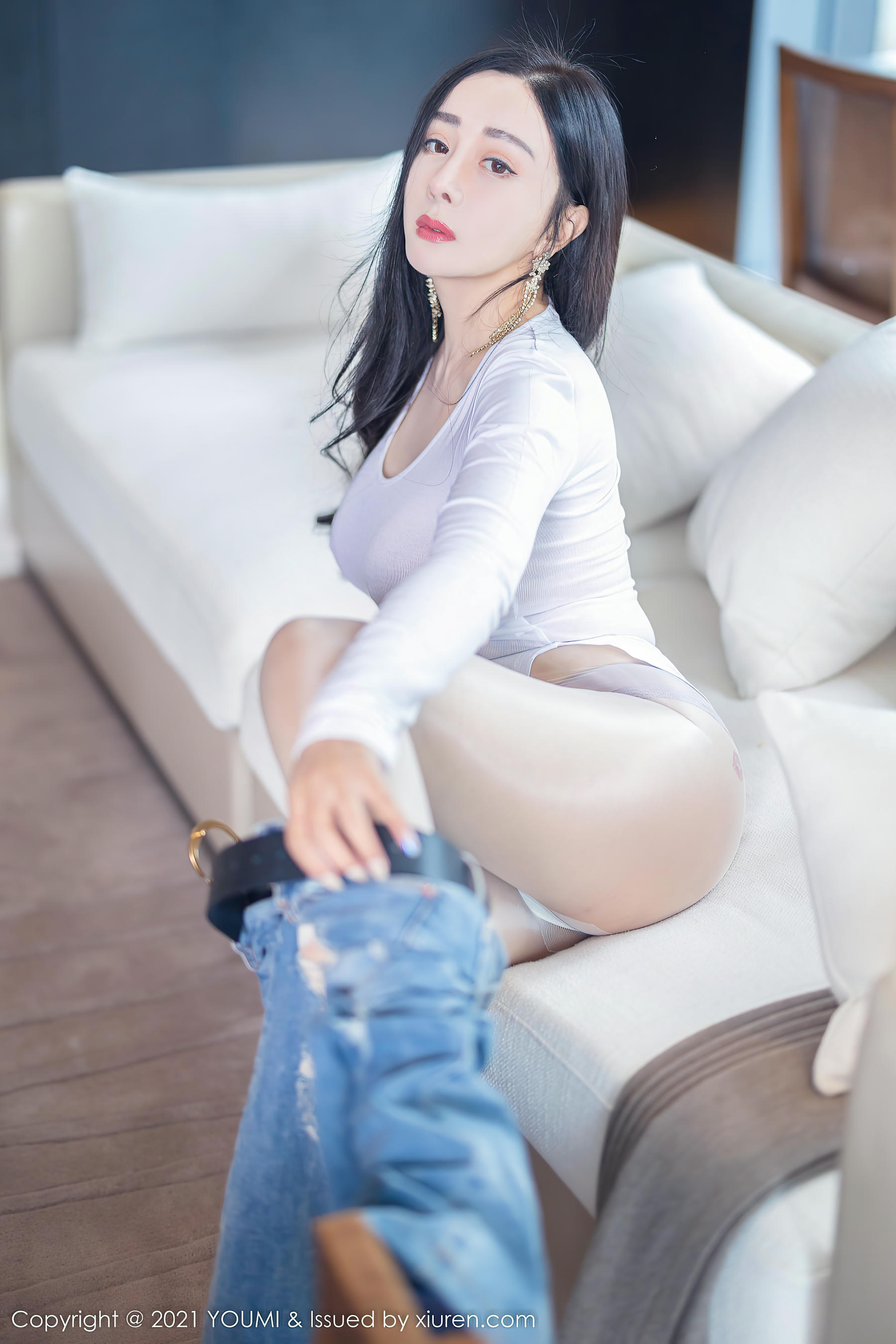 [YouMi尤蜜荟] 2021.12.03 VOL.726 允爾  [68+1P585M]_第2集